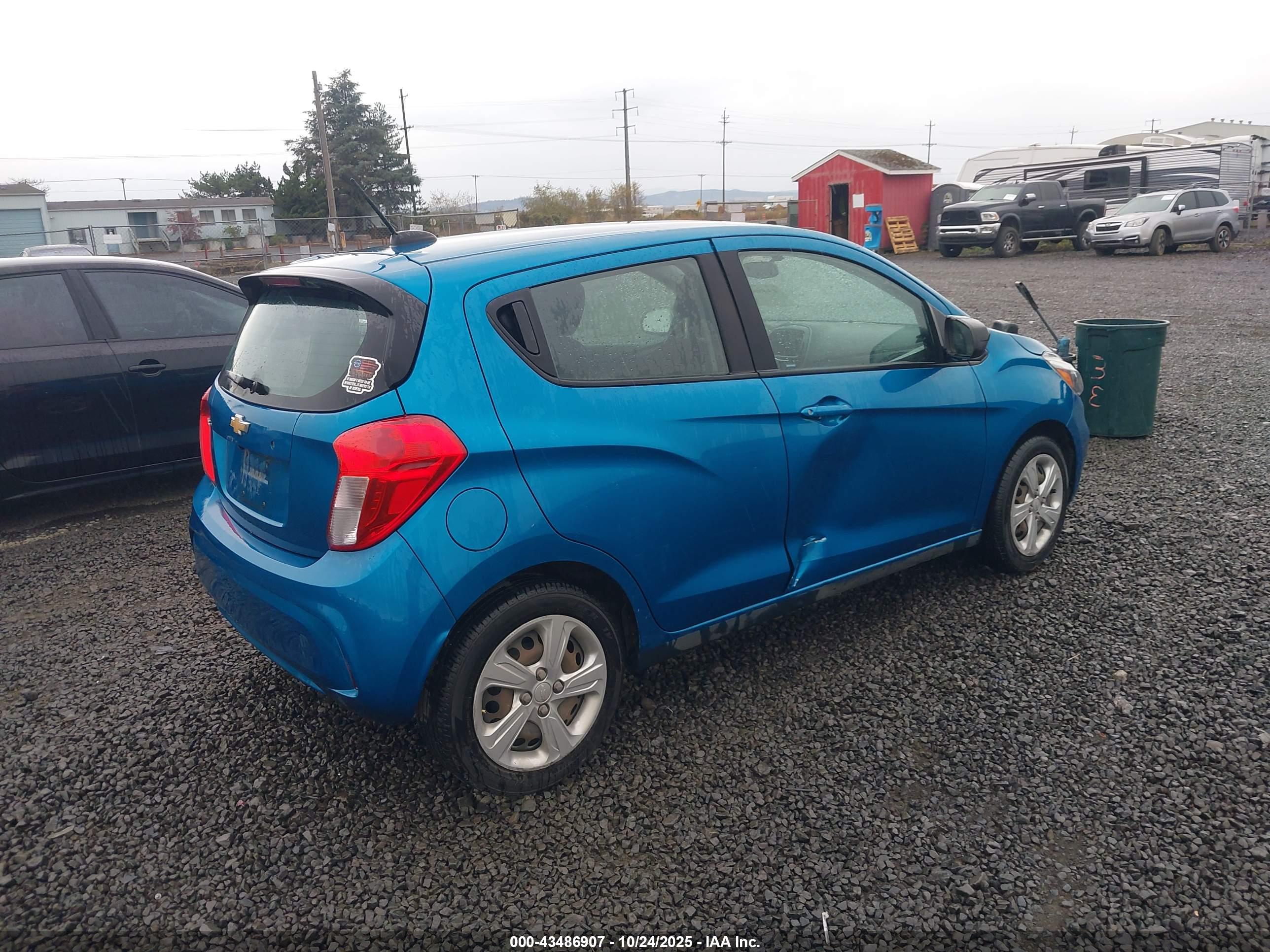 CHEVROLET SPARK image 4