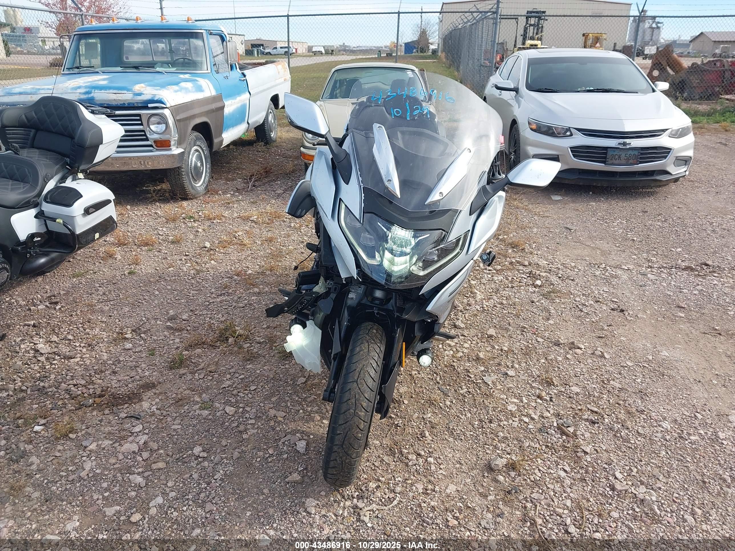 BMW K1600 image 5