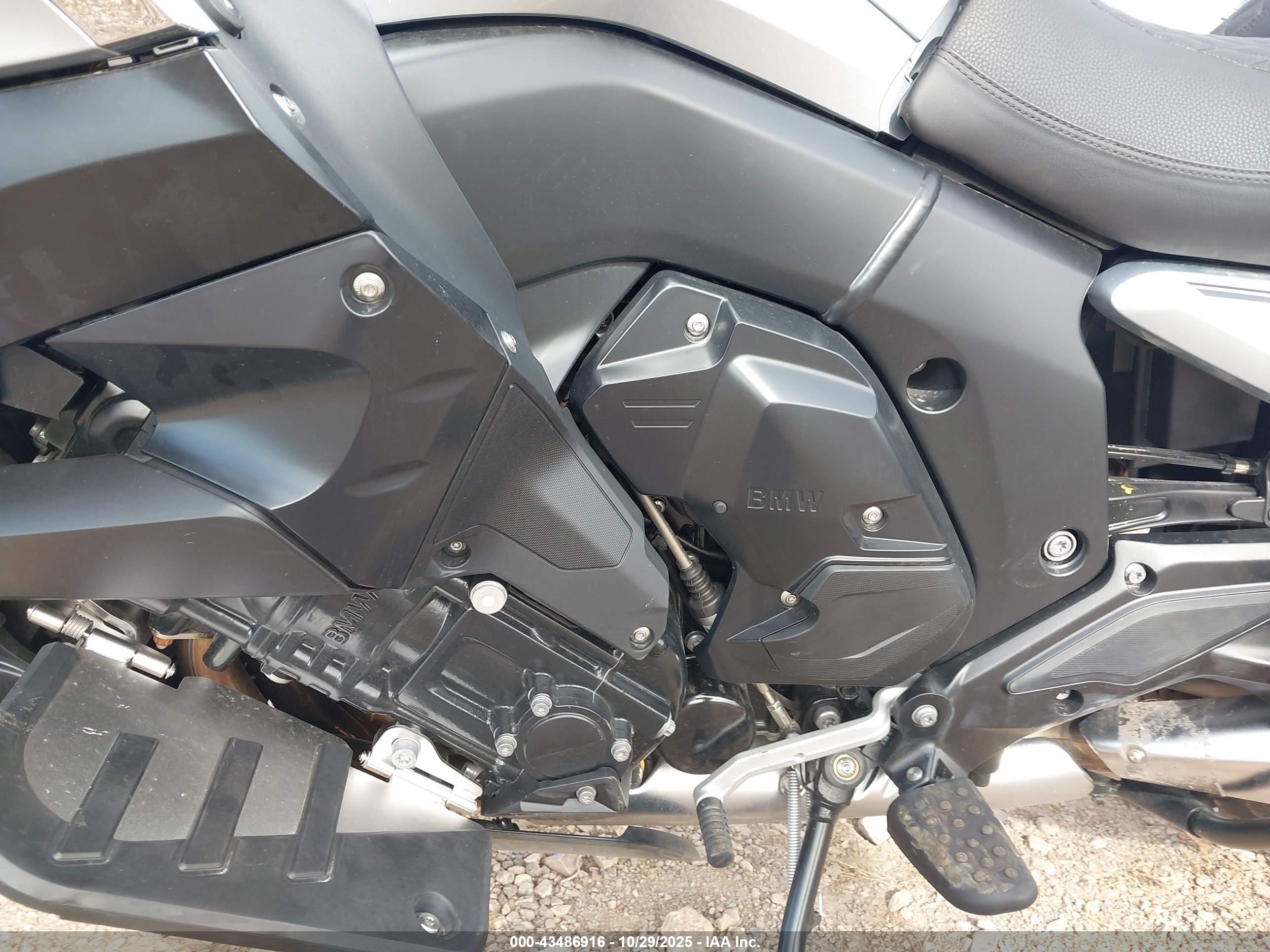 BMW K1600 image 9