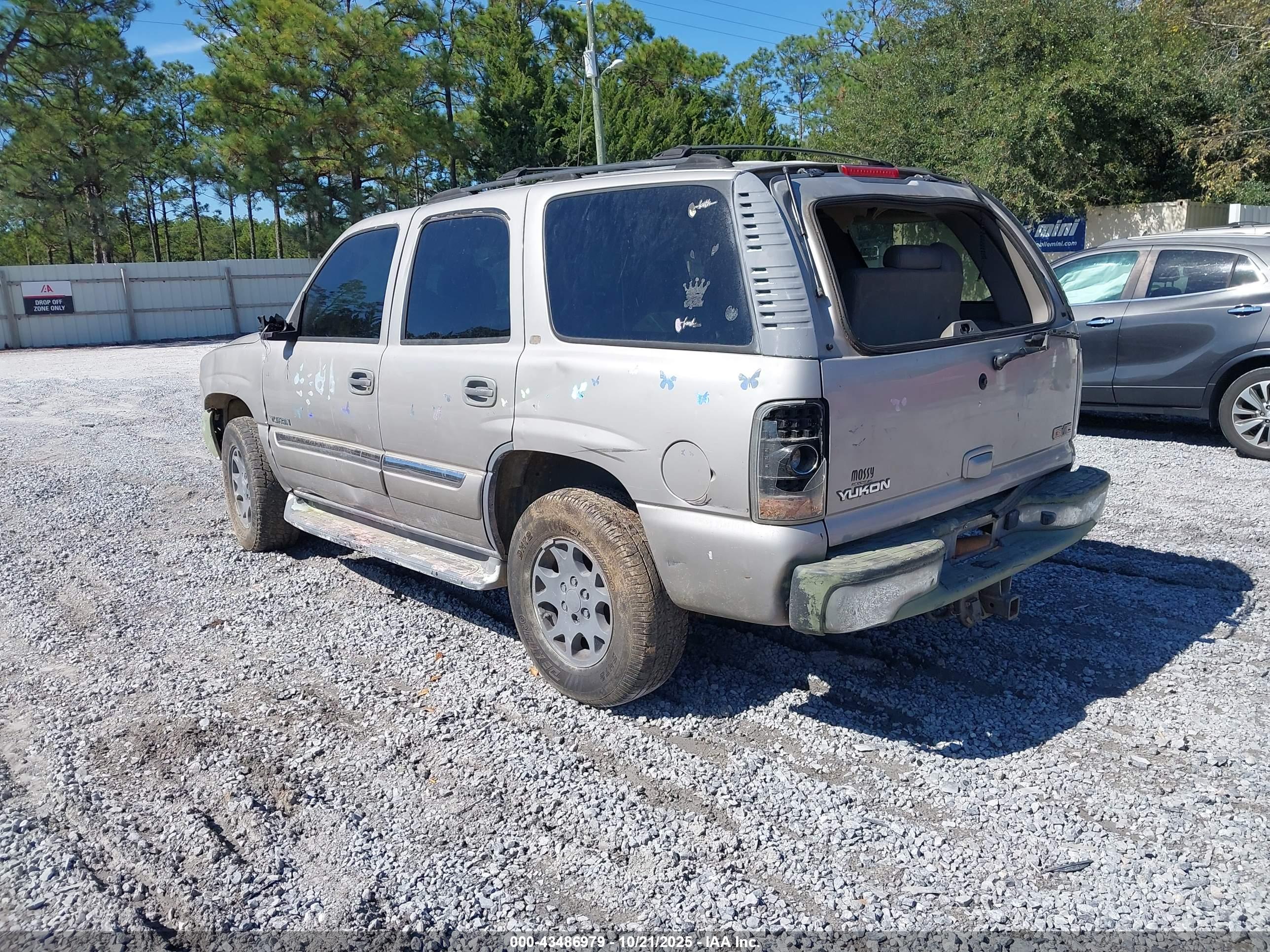 GMC YUKON image 3