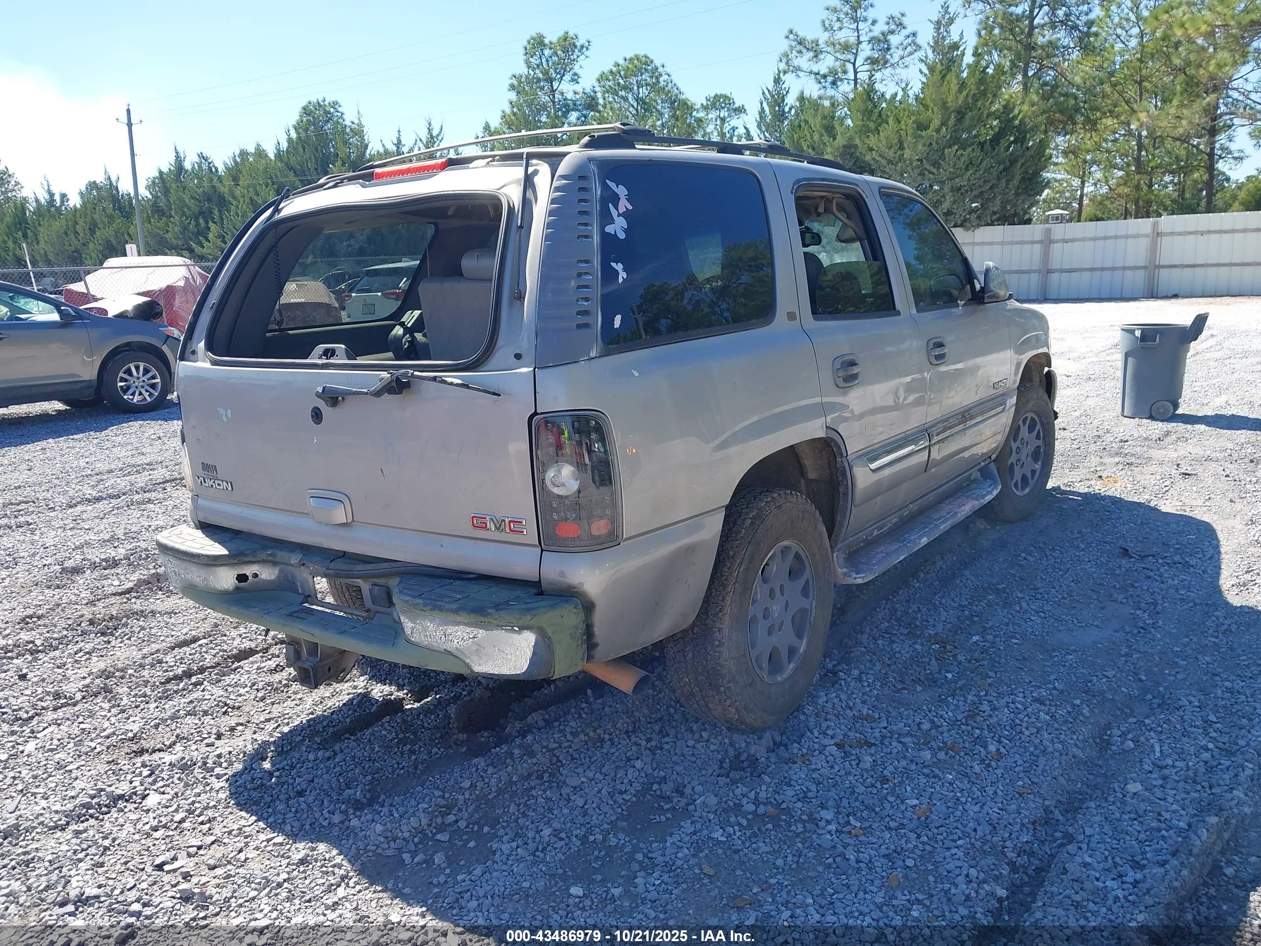 GMC YUKON image 4