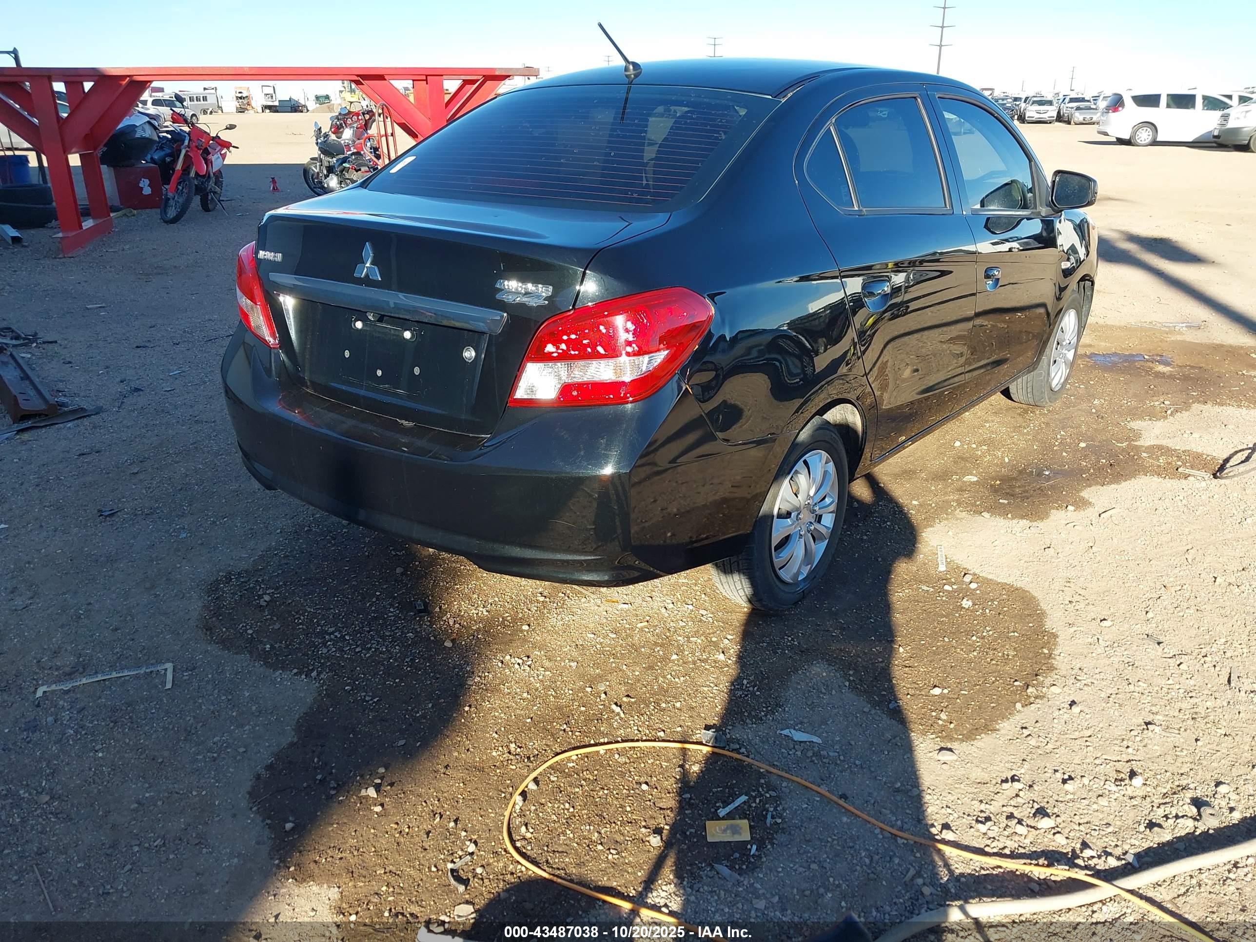MITSUBISHI MIRAGE image 4