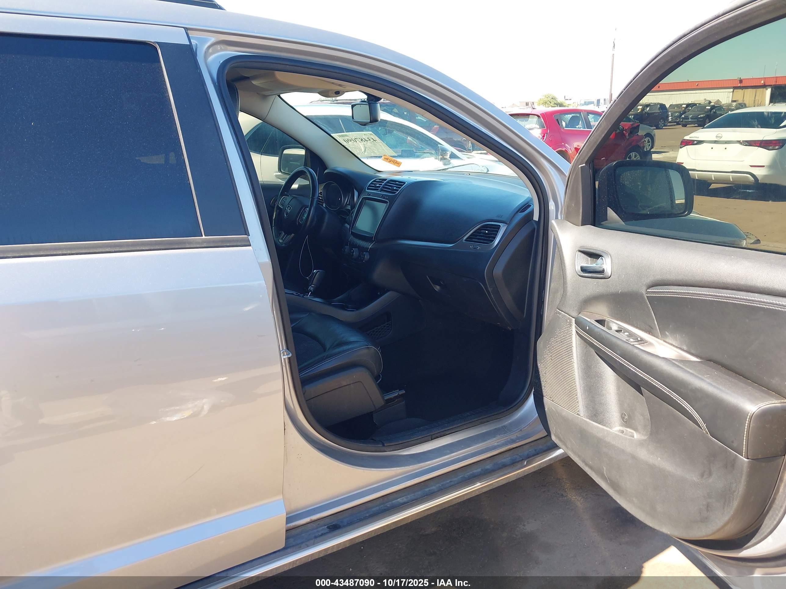 DODGE JOURNEY image 5