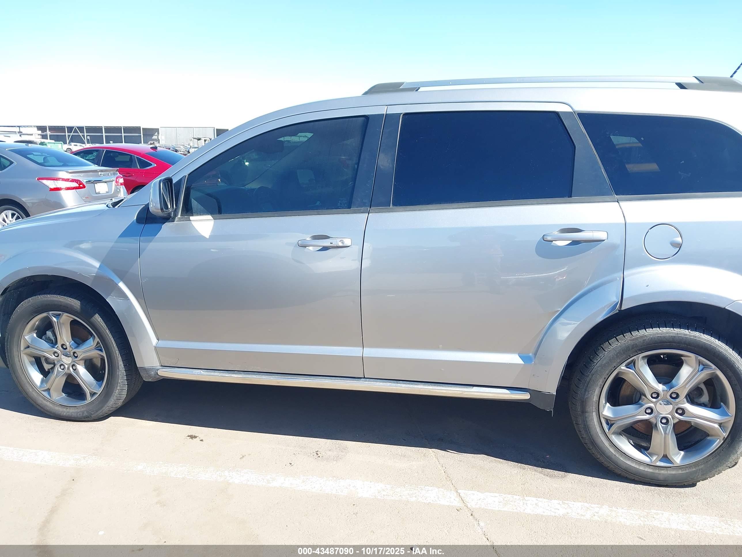 DODGE JOURNEY image 6