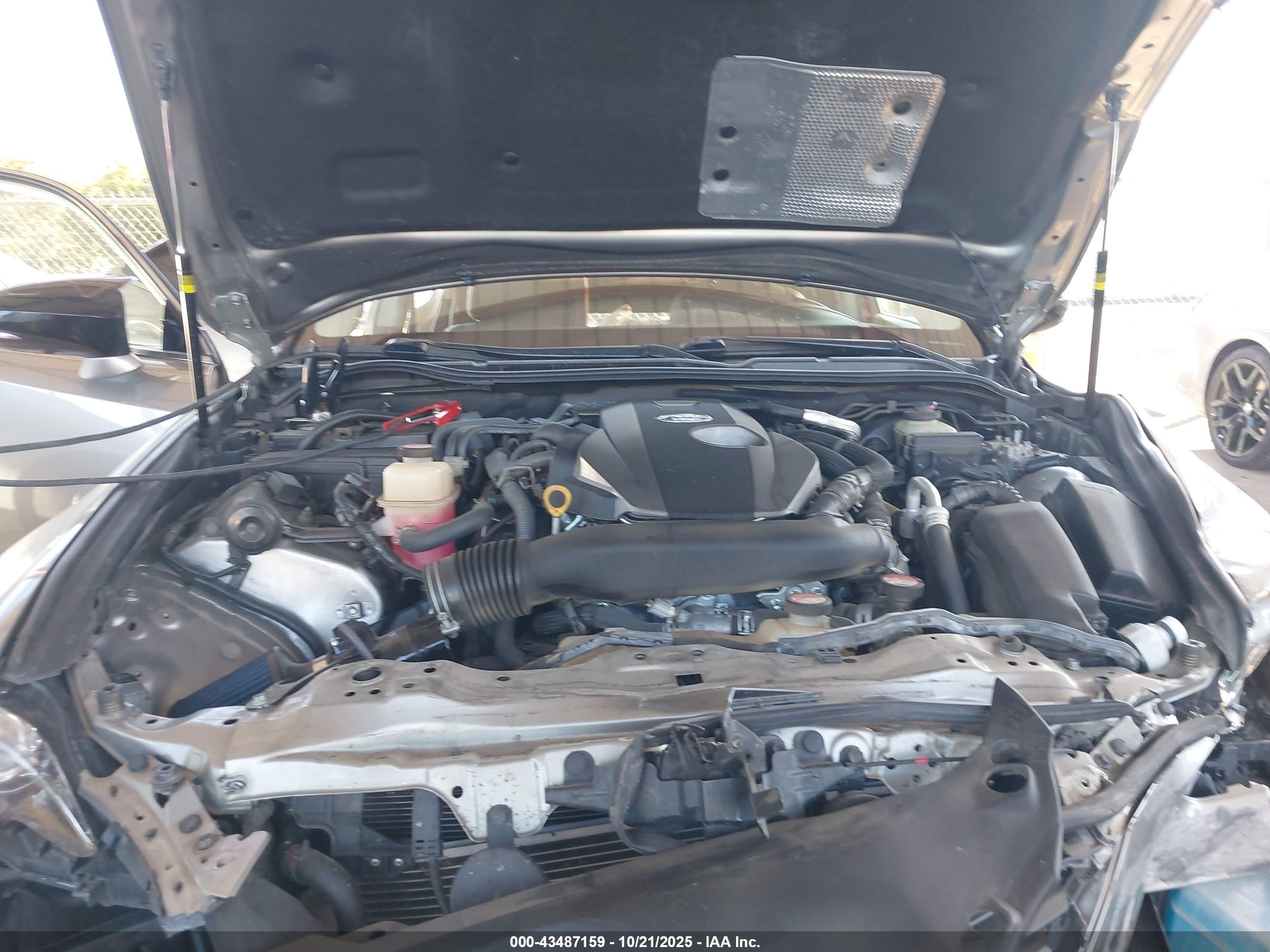 LEXUS IS image 10