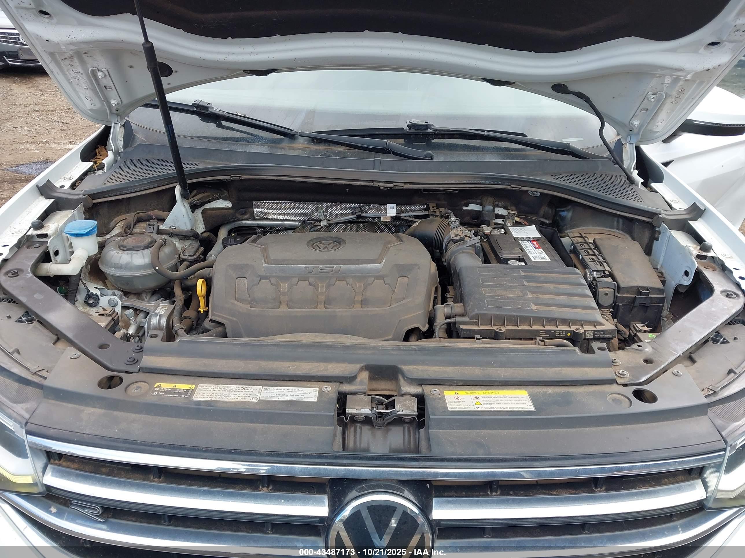 VOLKSWAGEN TIGUAN image 10