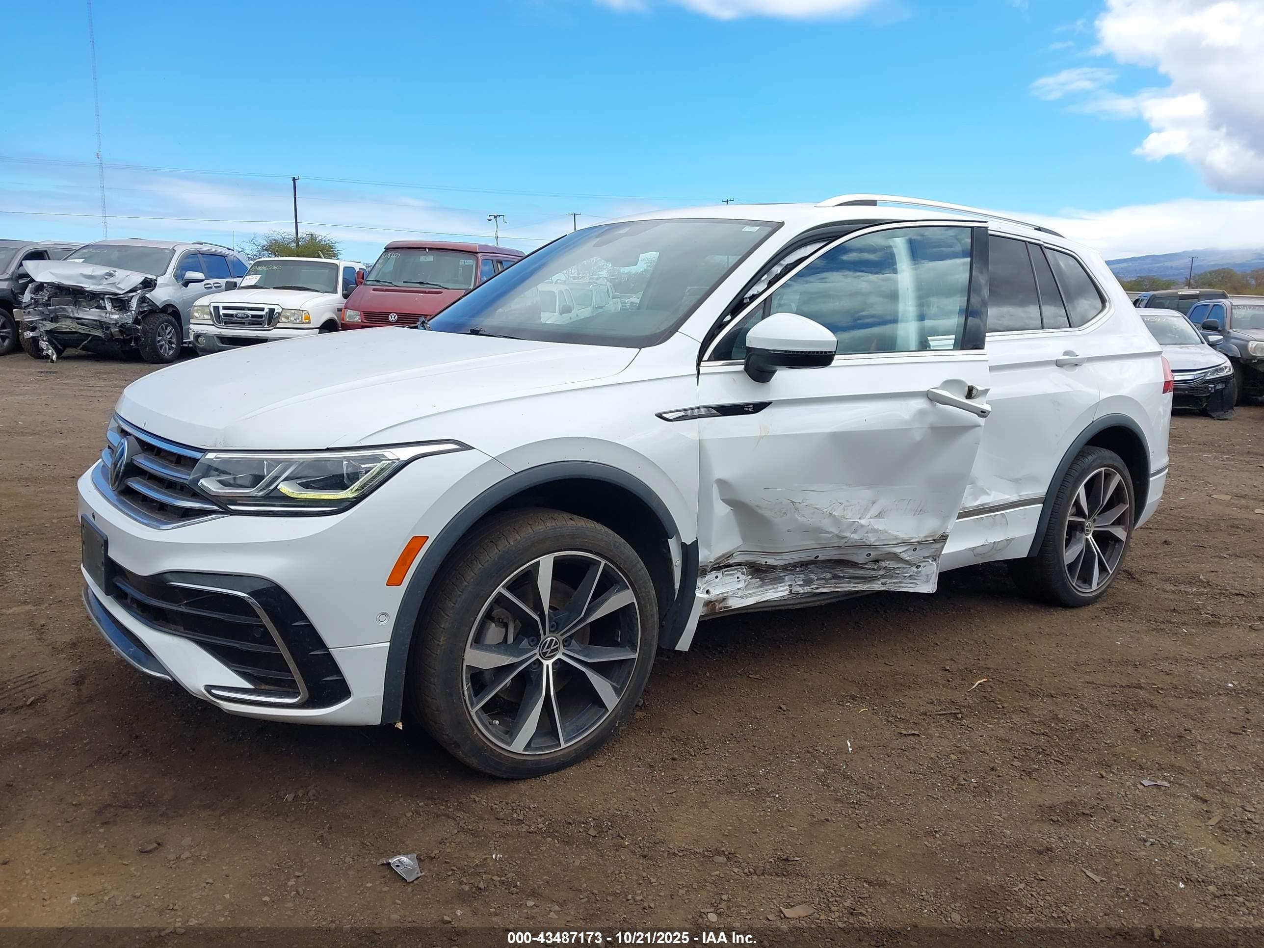 VOLKSWAGEN TIGUAN image 6