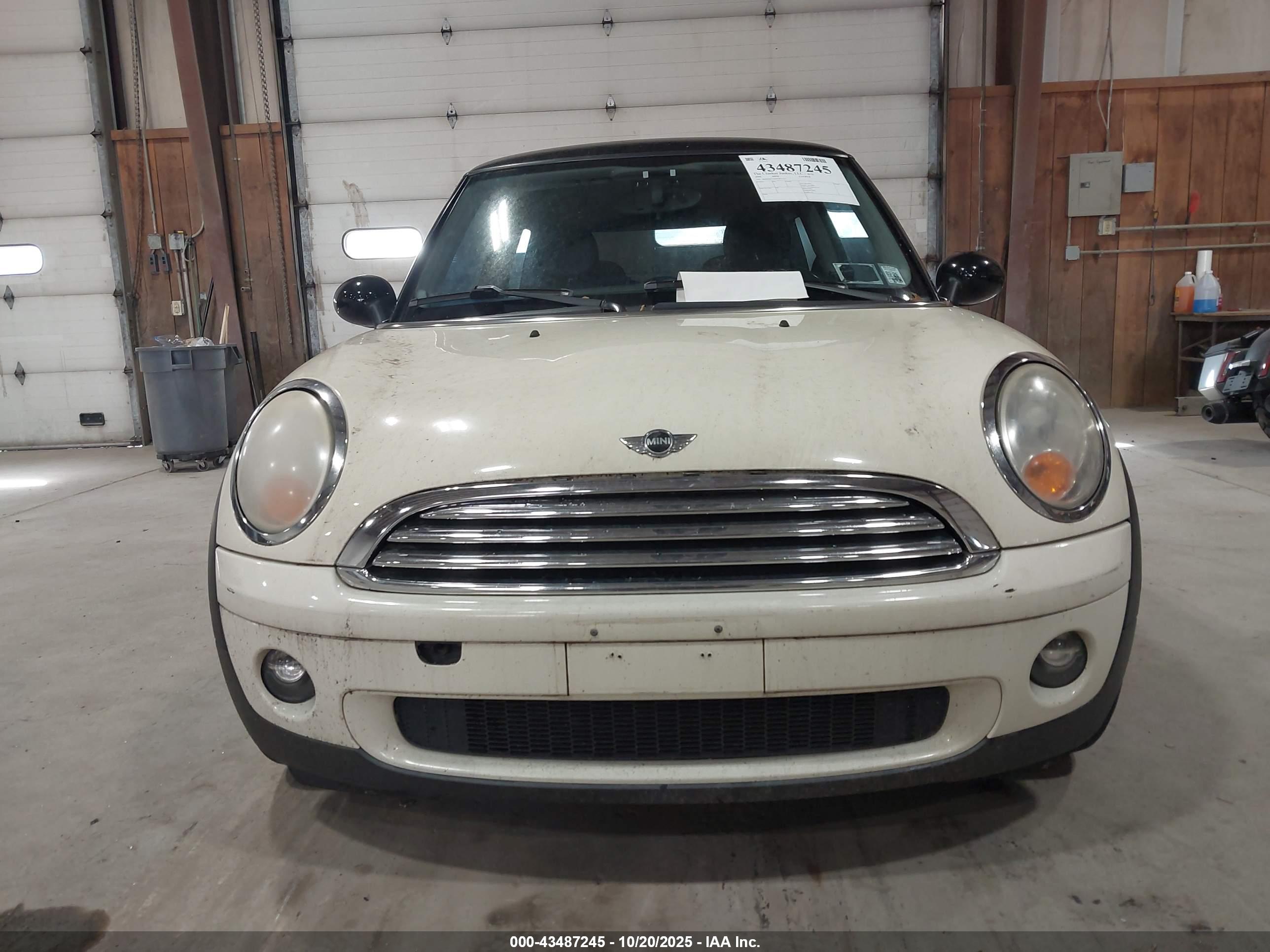 MINI COOPER image 6