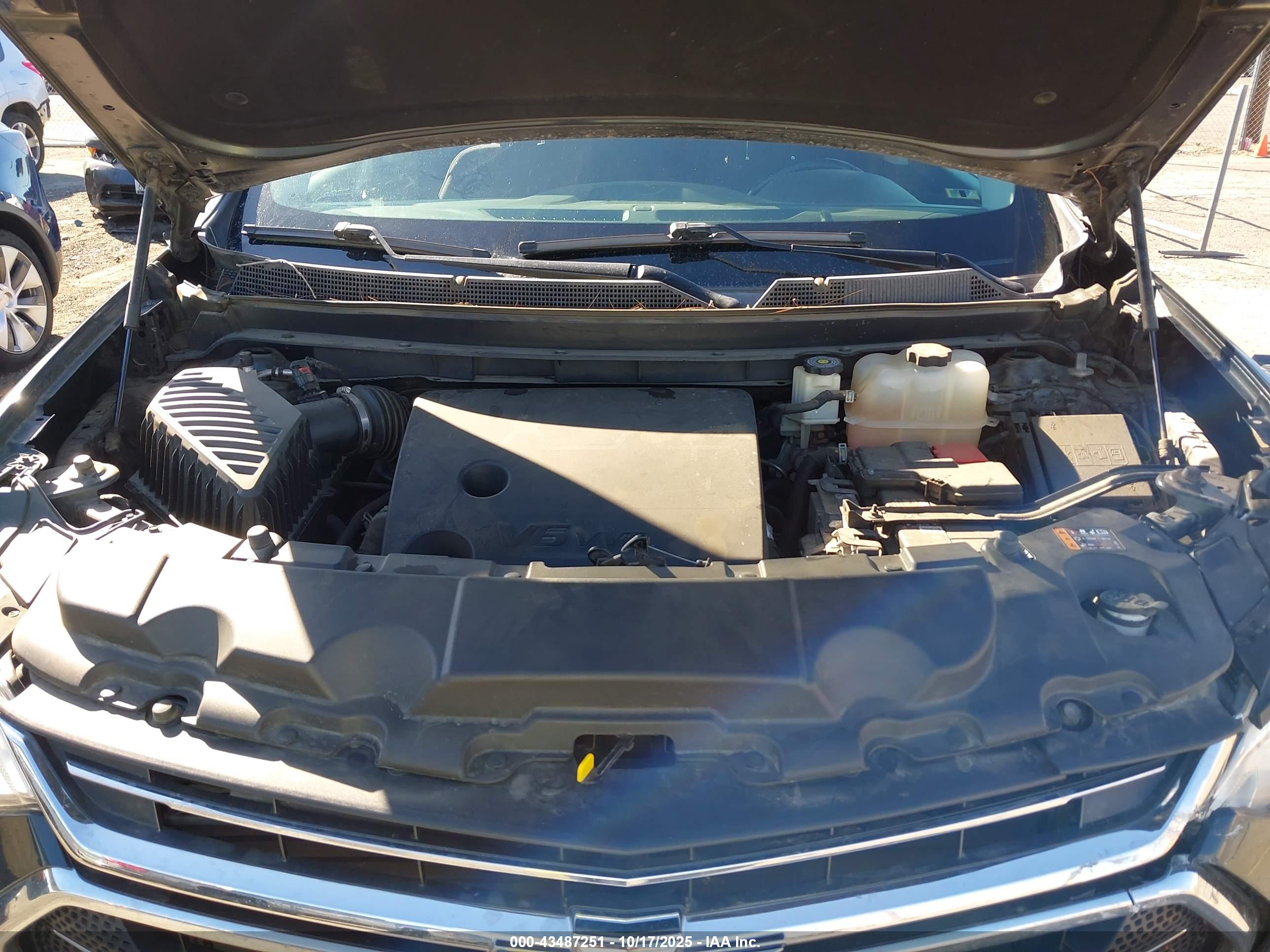 CHEVROLET TRAVERSE image 10