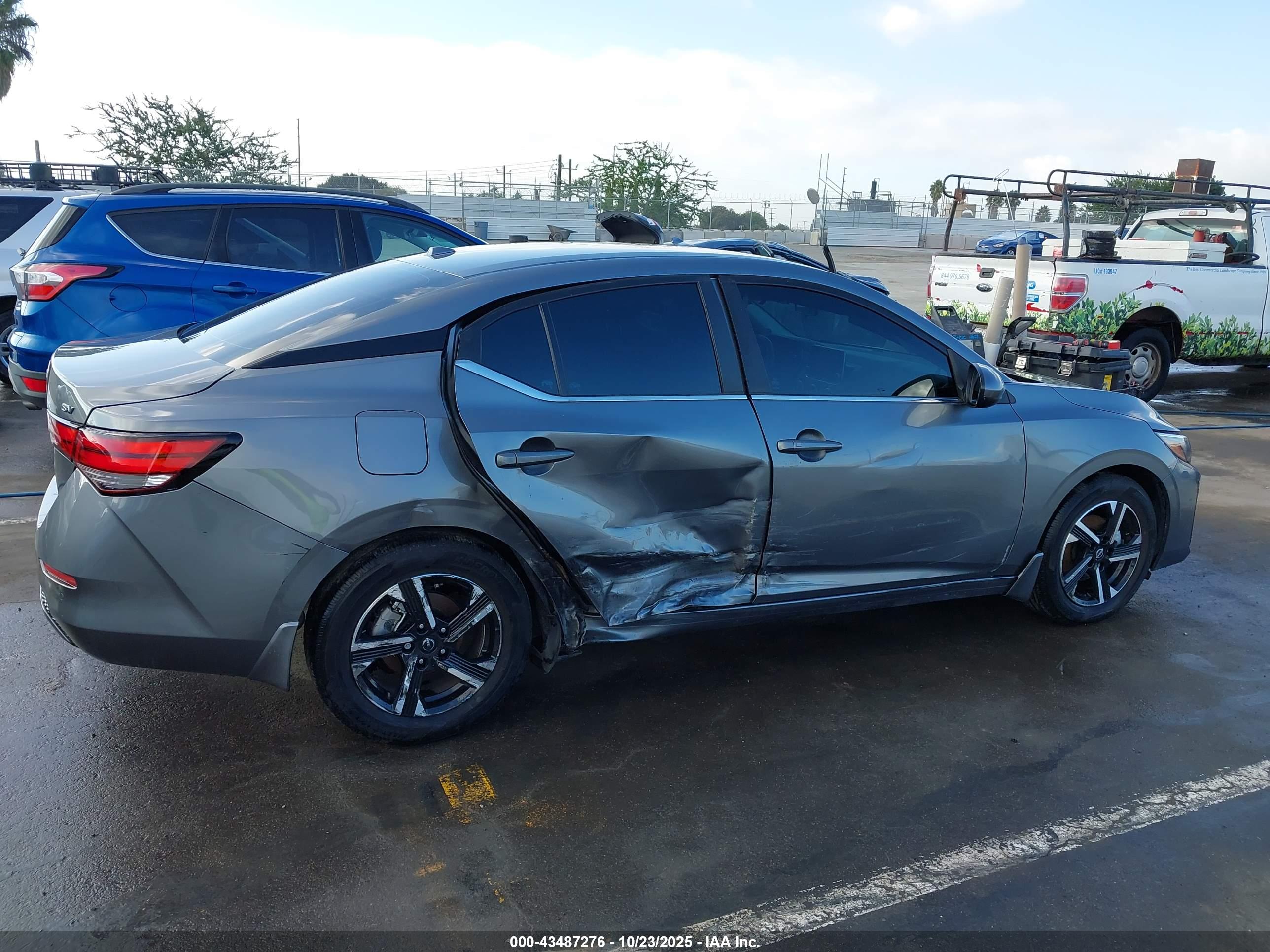 NISSAN SENTRA image 6