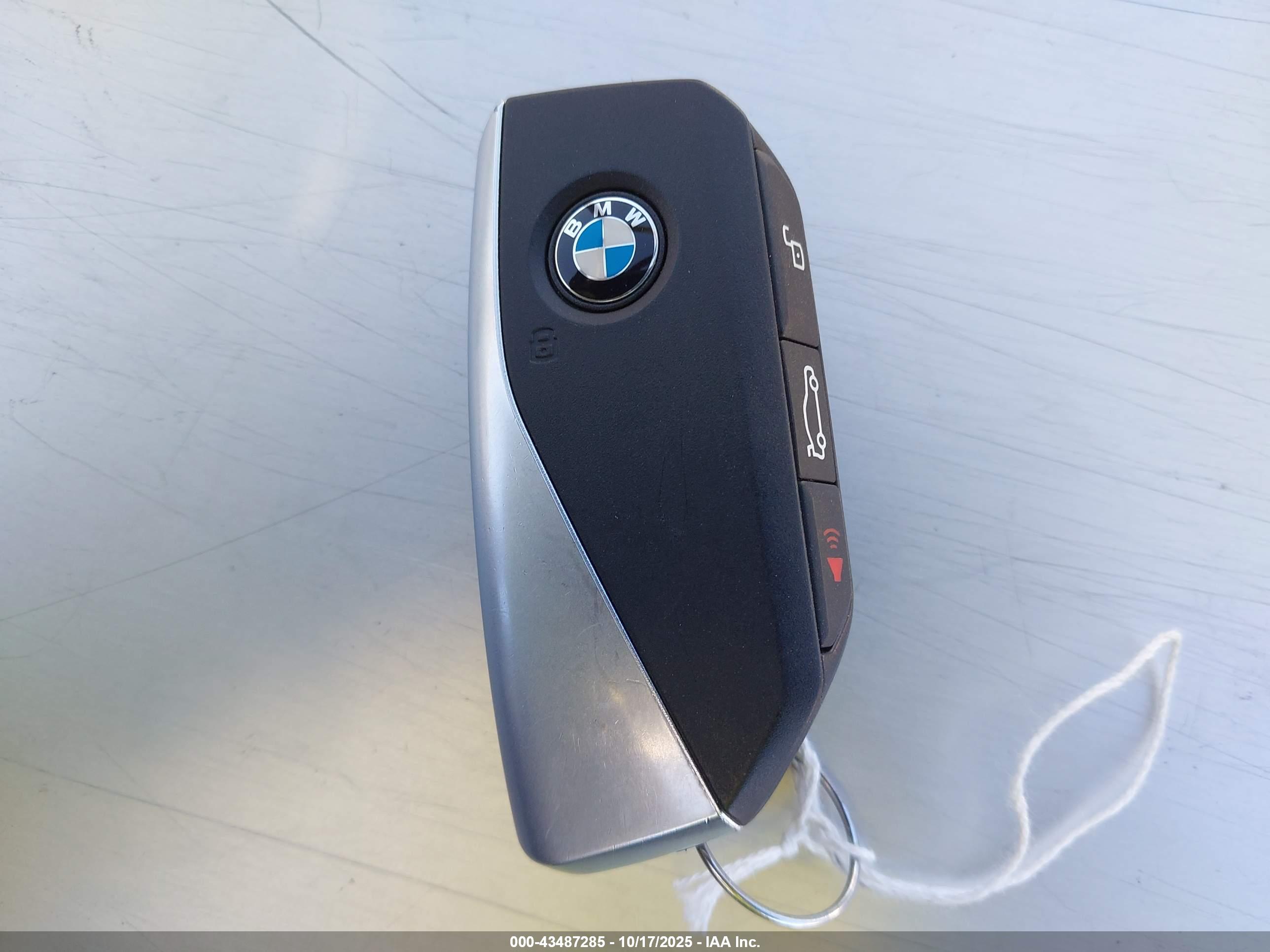 BMW I5 image 11