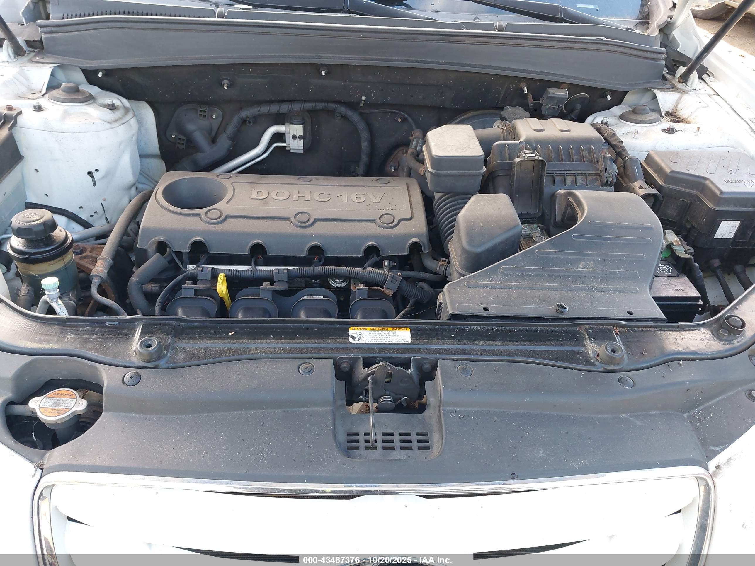 HYUNDAI SANTA image 10