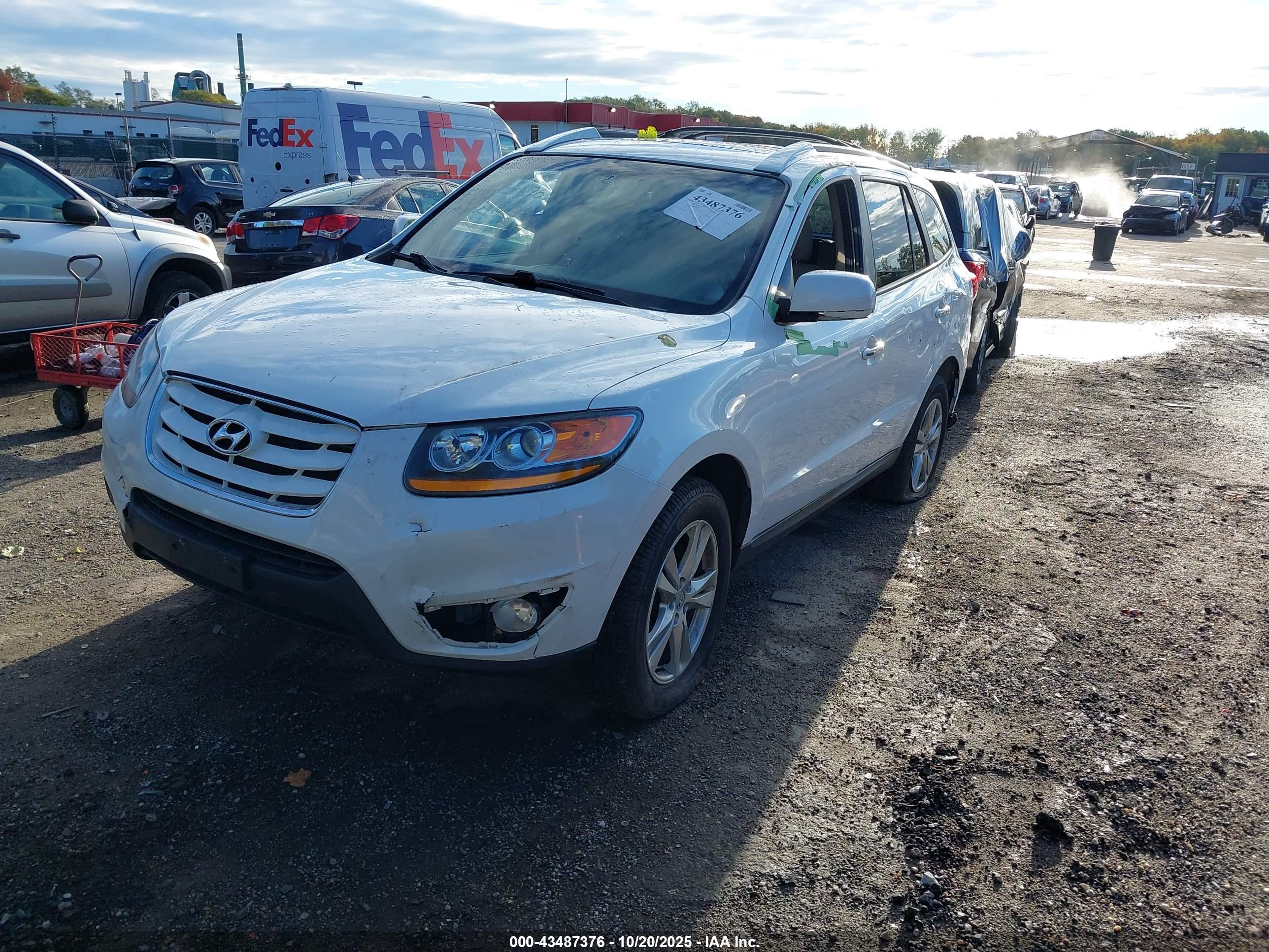 HYUNDAI SANTA image 2