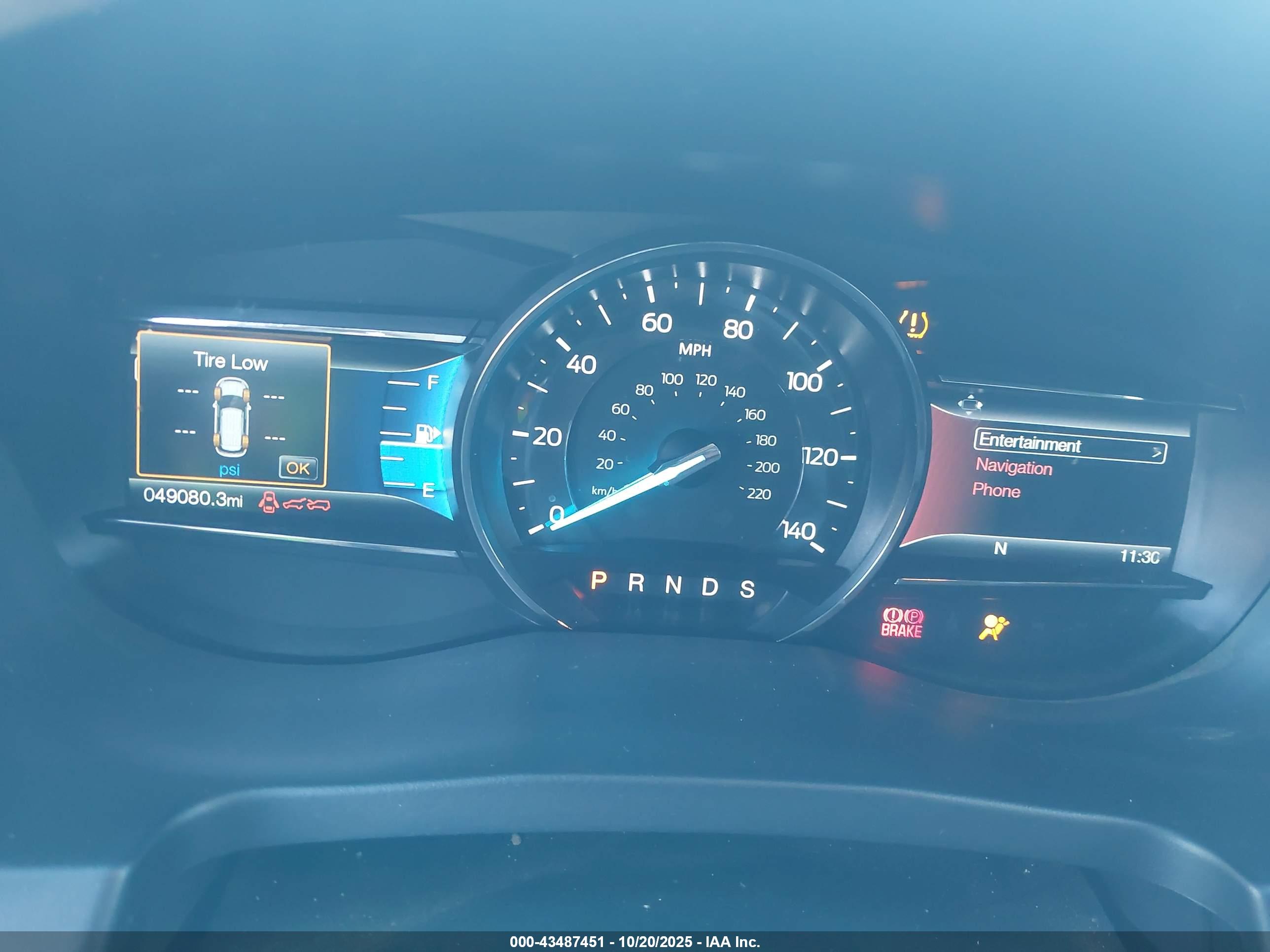 FORD EXPLORER image 7
