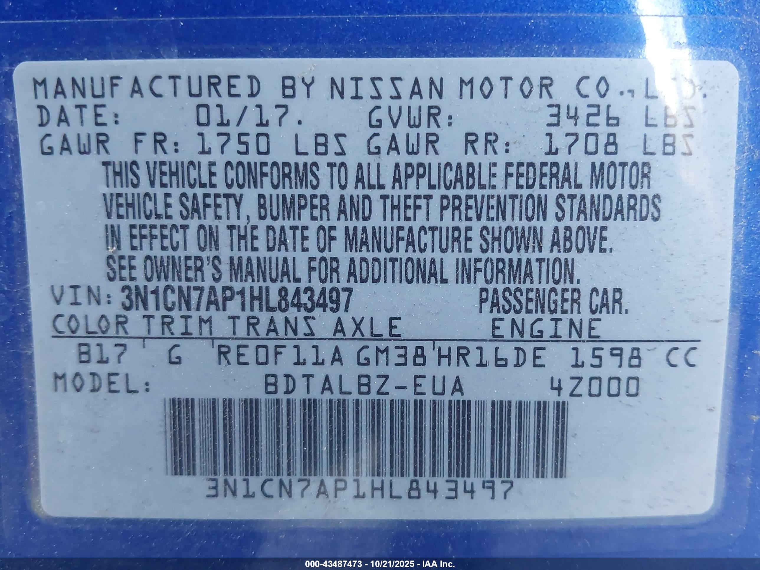 NISSAN VERSA image 9