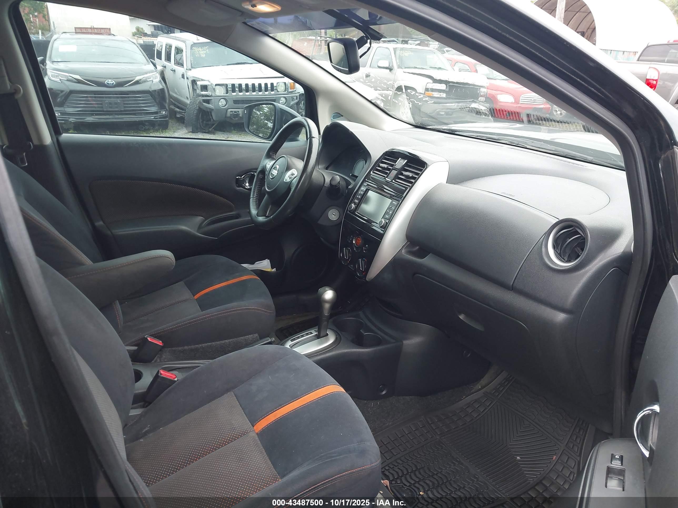 NISSAN VERSA image 5