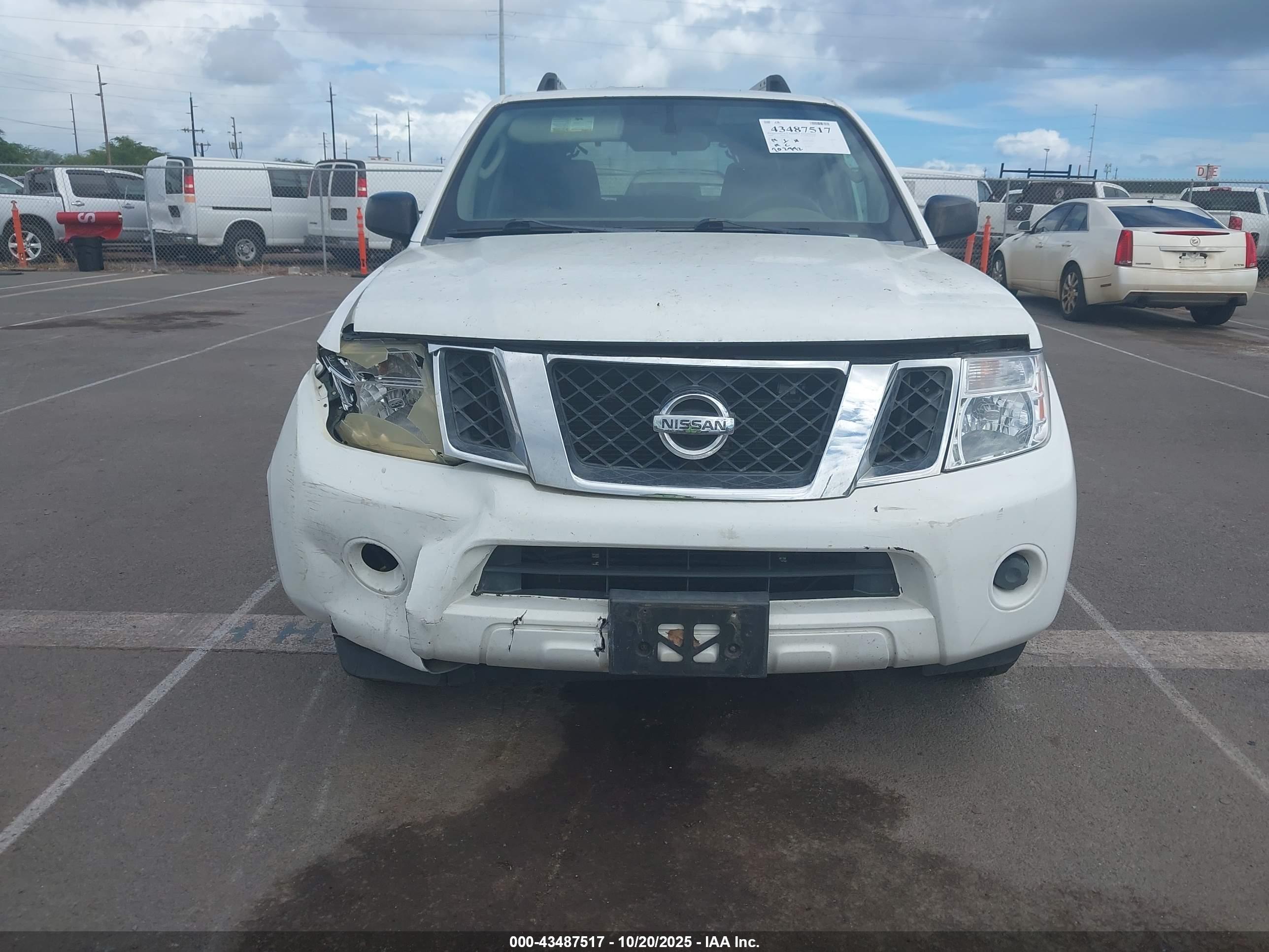 NISSAN PATHFINDER image 6