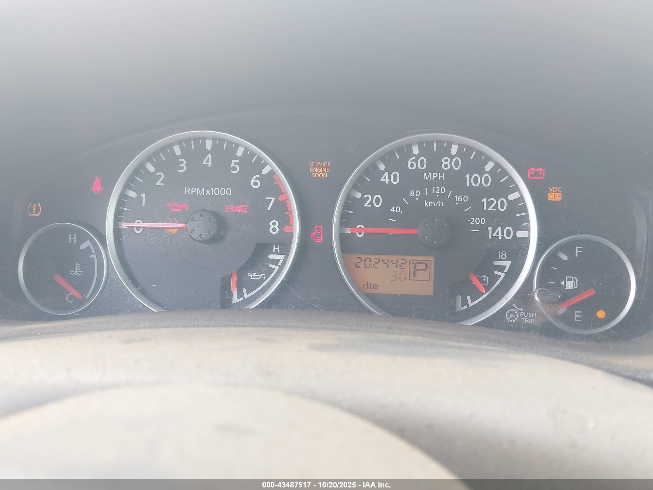 NISSAN PATHFINDER image 7