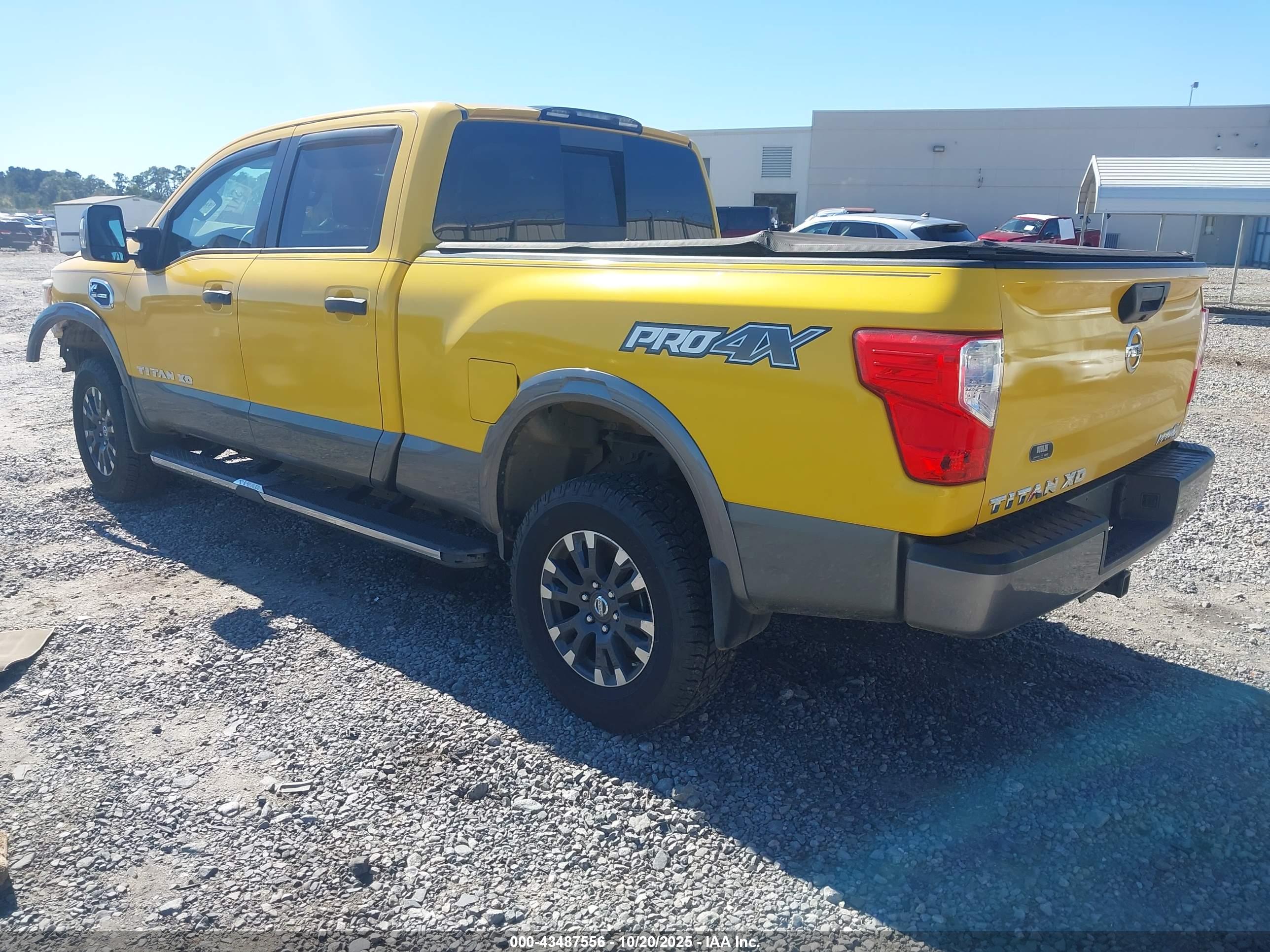 NISSAN TITAN image 3