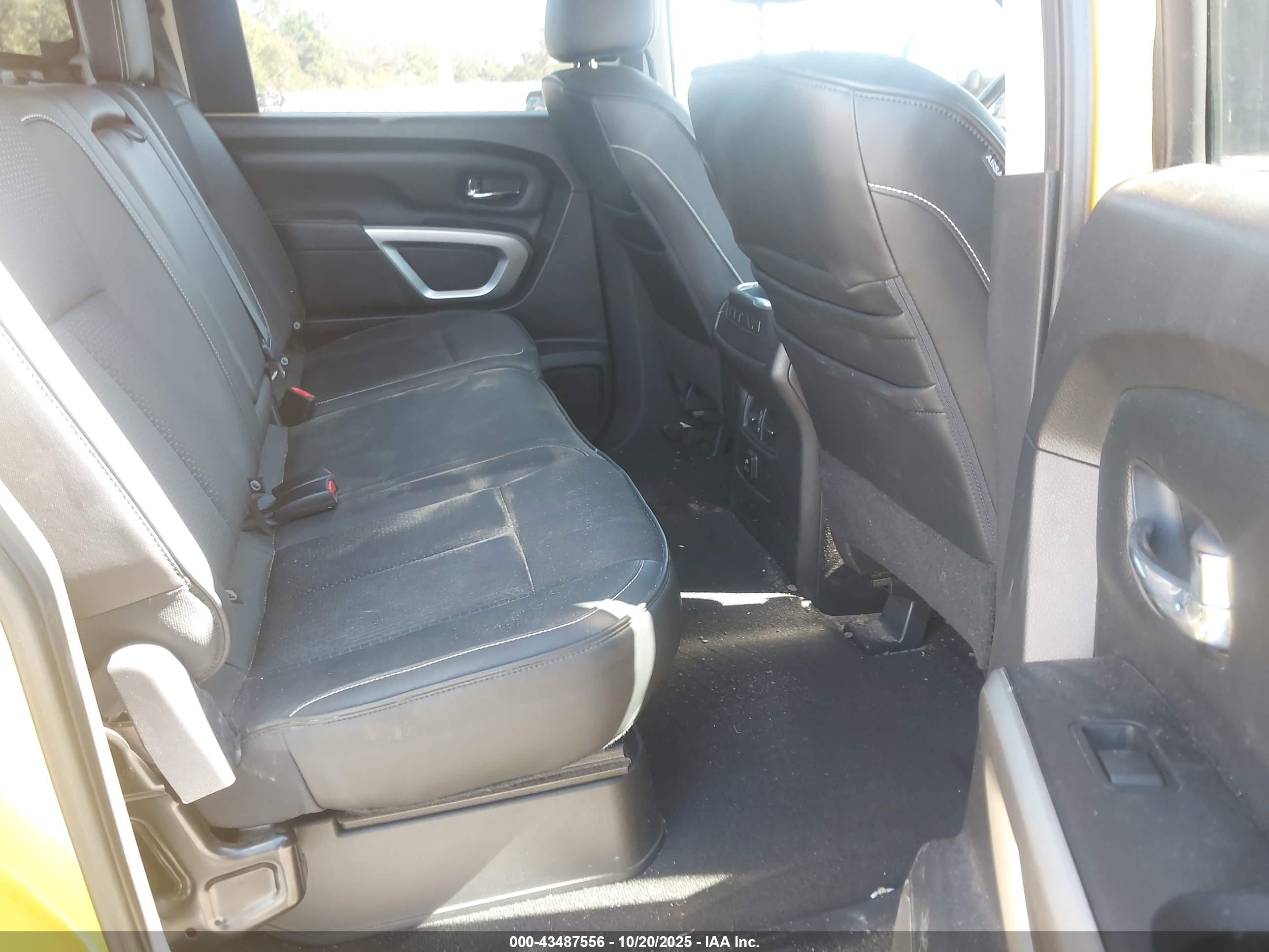 NISSAN TITAN image 8