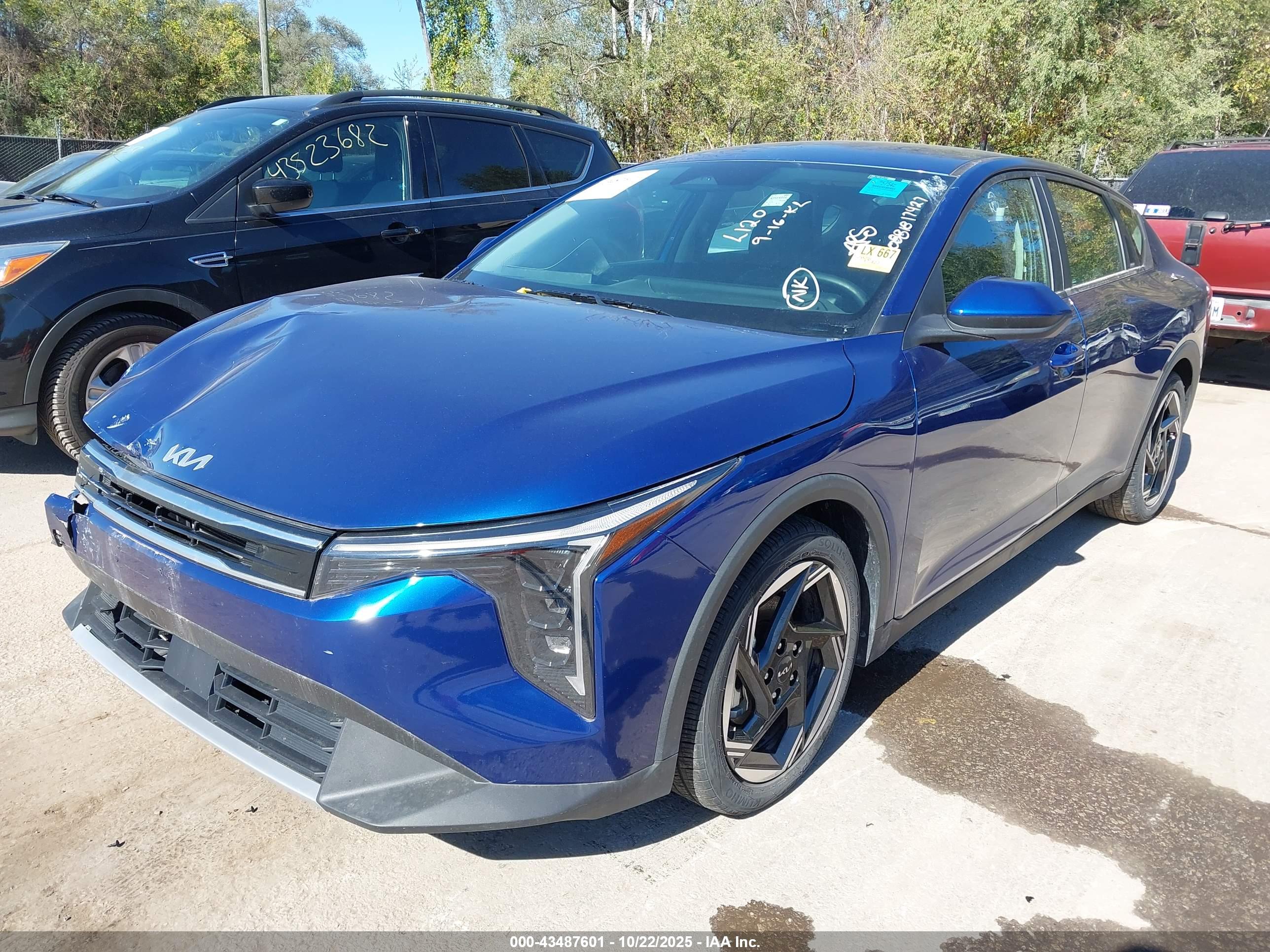 KIA K4 image 2