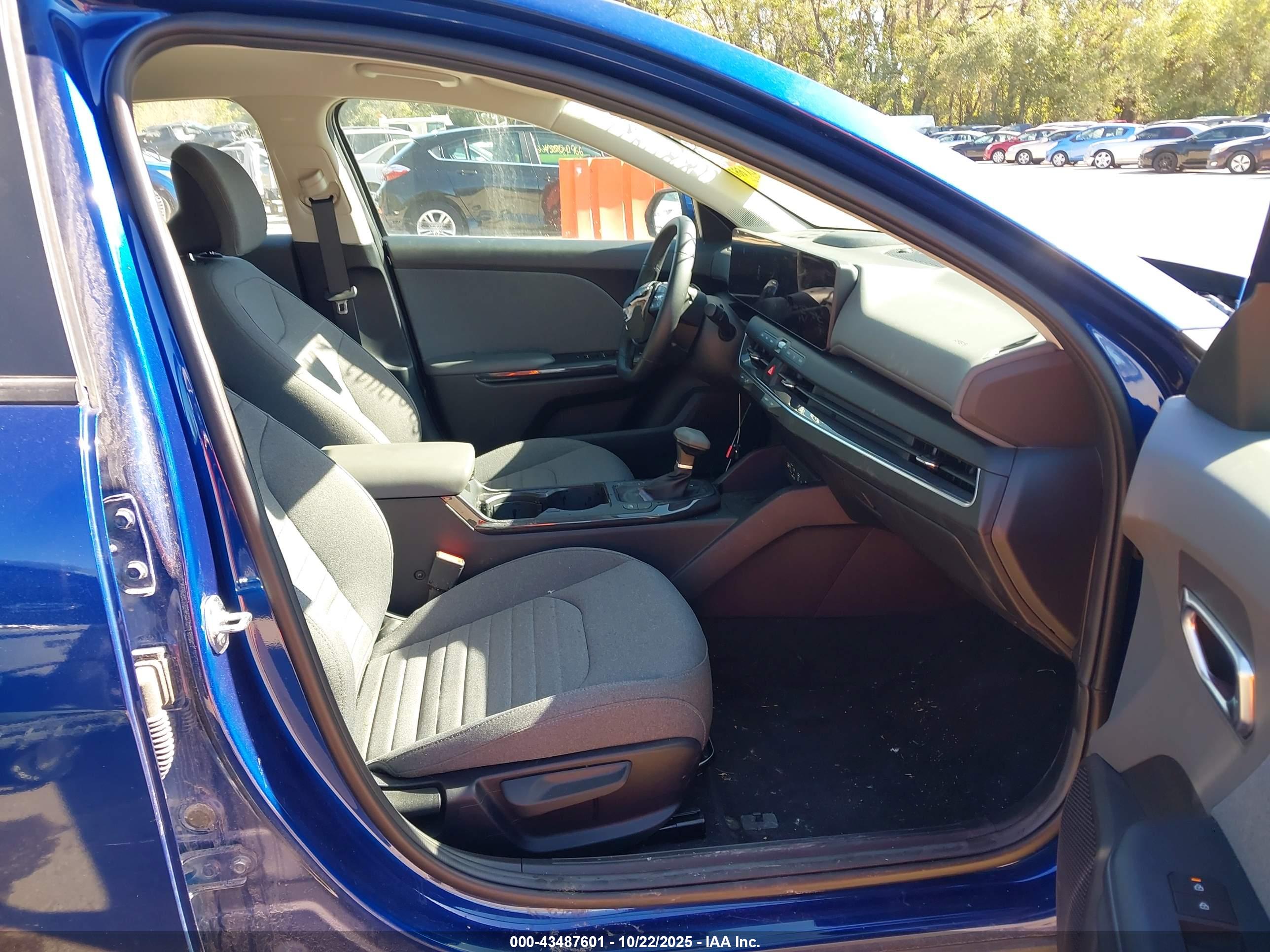 KIA K4 image 5