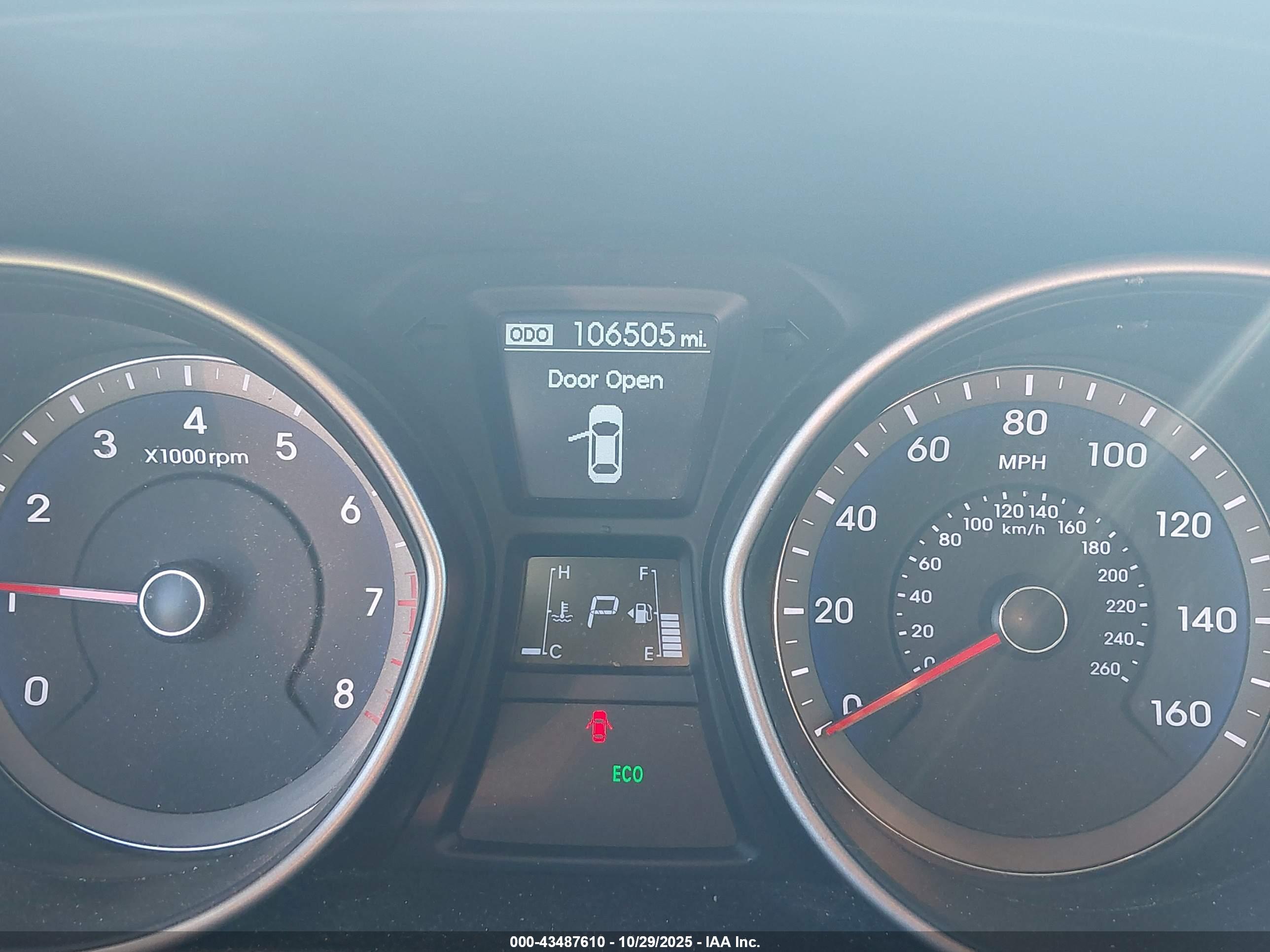 HYUNDAI ELANTRA image 7