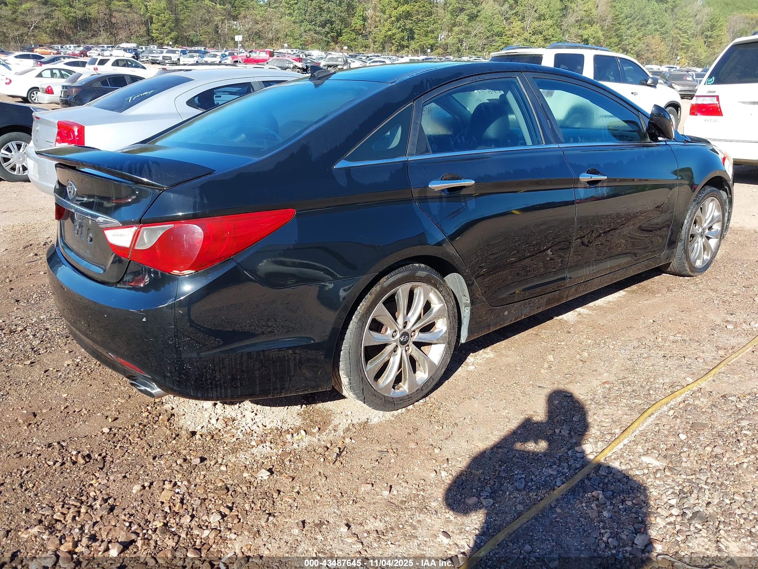 HYUNDAI SONATA image 4
