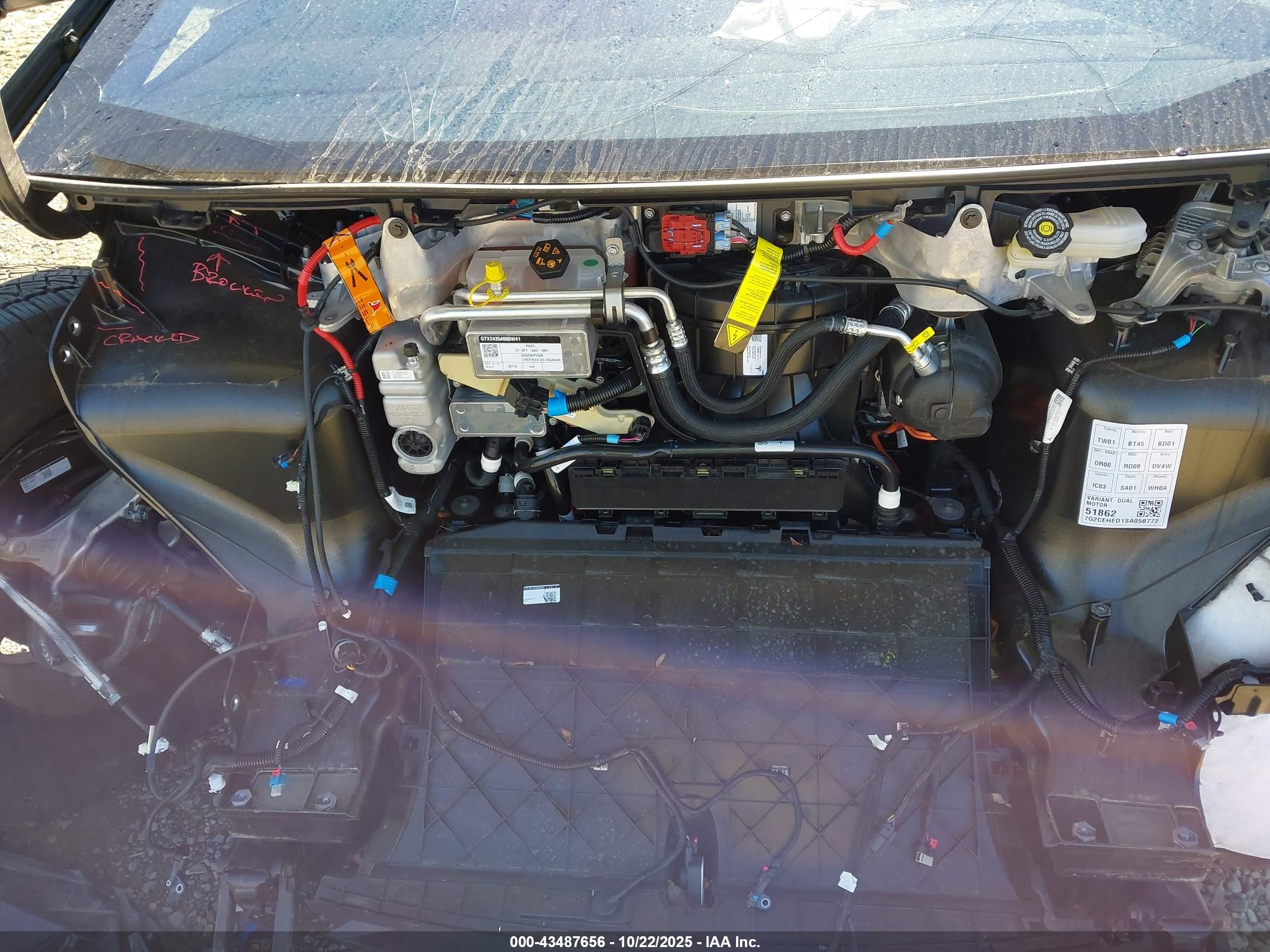 TESLA CYBERTRUCK image 10