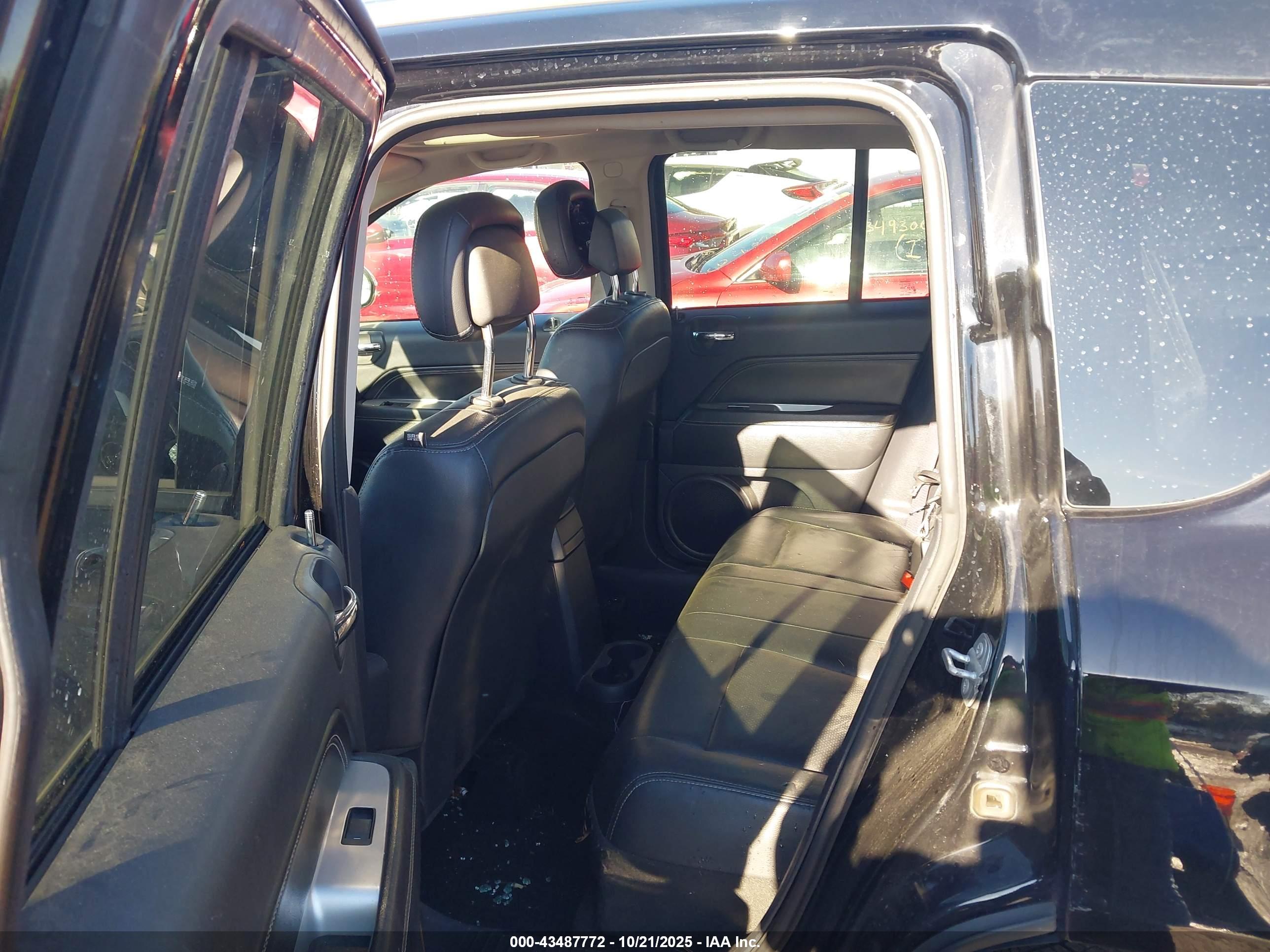 JEEP COMPASS image 8