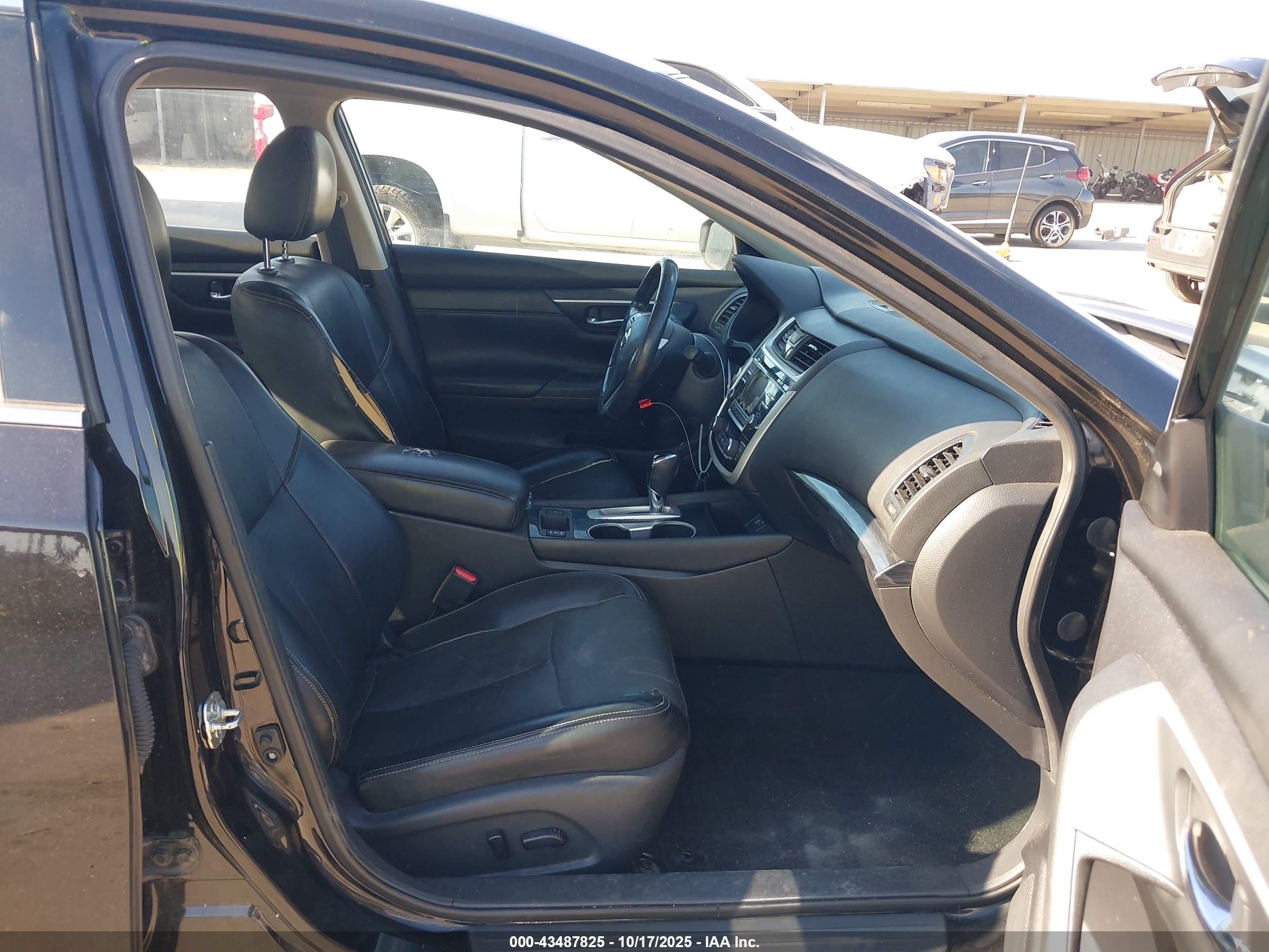 NISSAN ALTIMA image 5