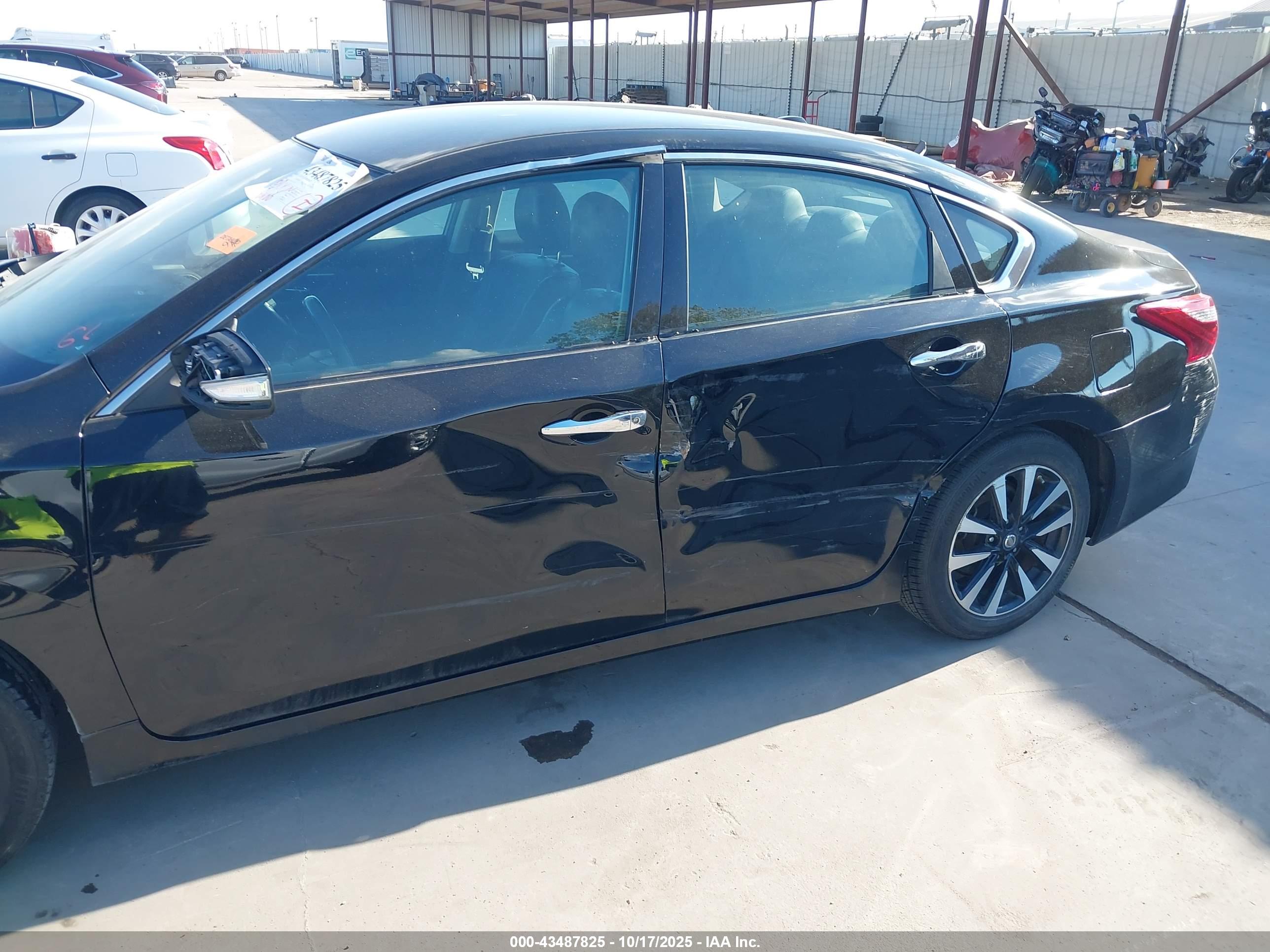 NISSAN ALTIMA image 6