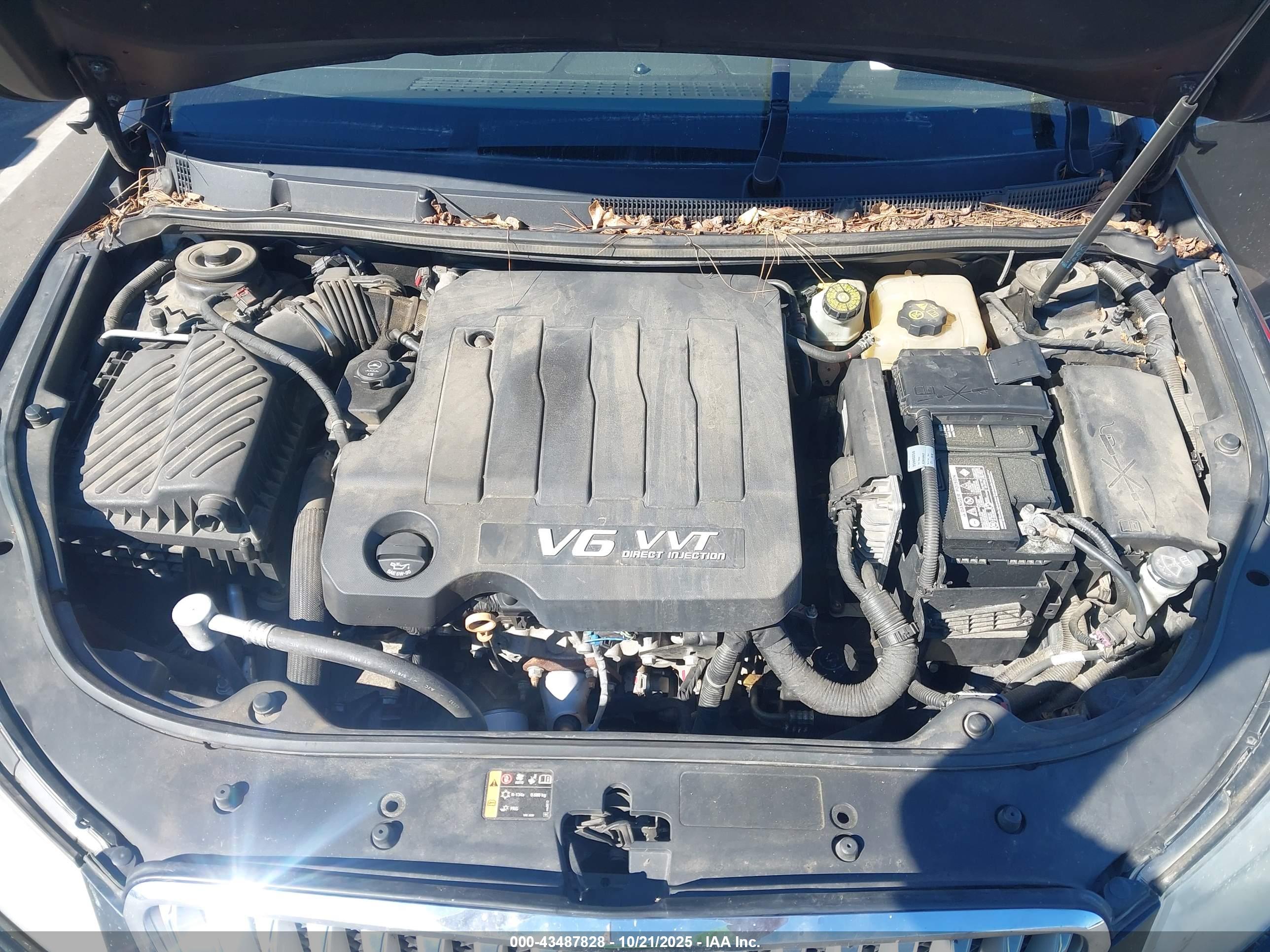 BUICK LACROSSE image 10