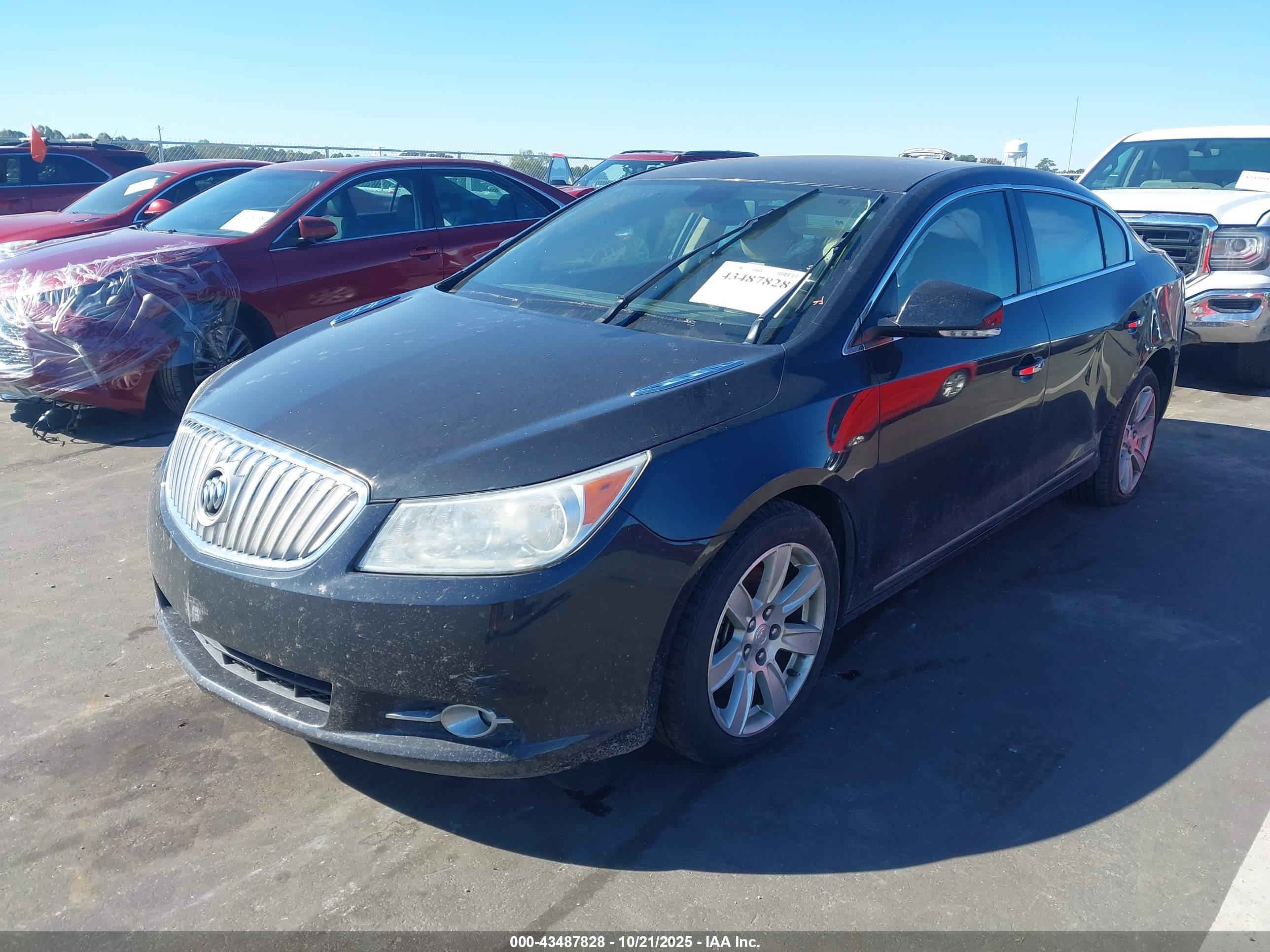 BUICK LACROSSE image 2