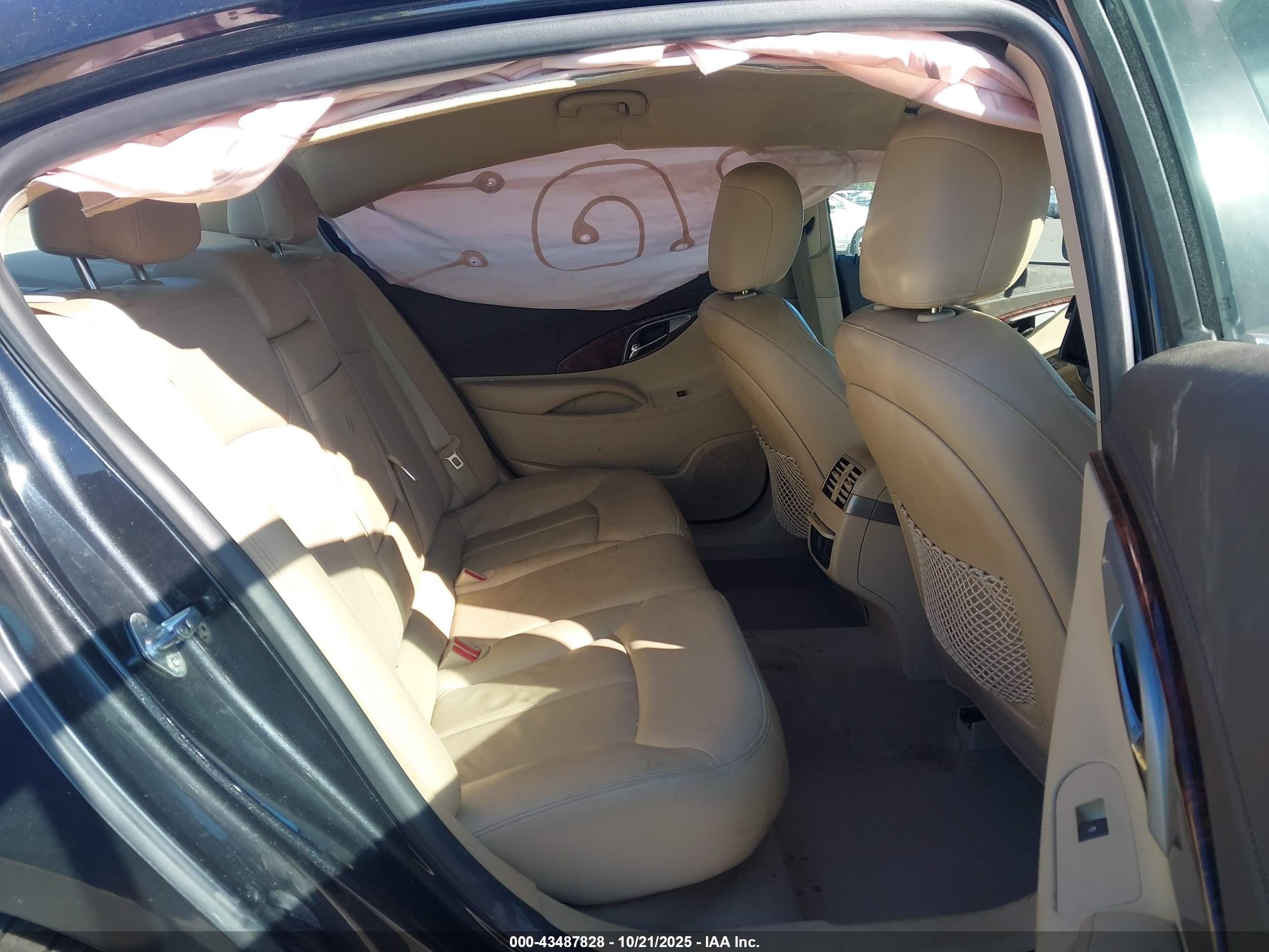 BUICK LACROSSE image 8