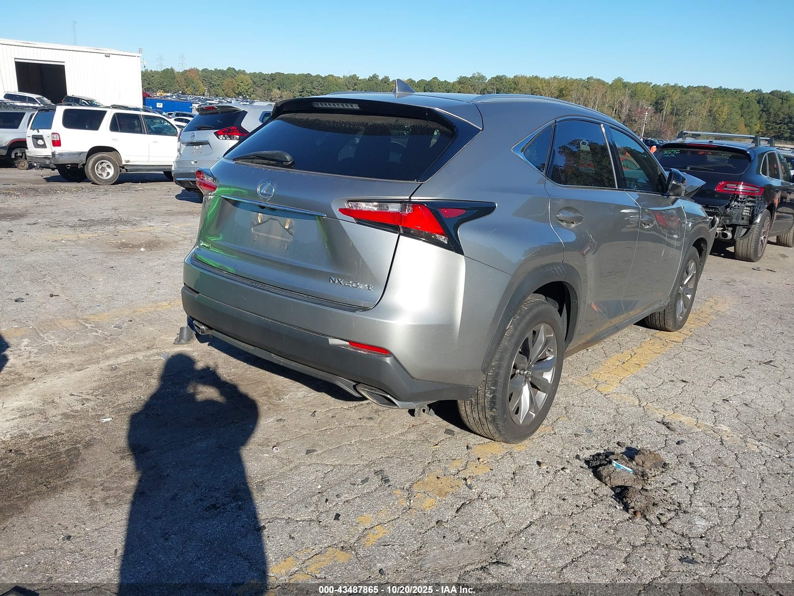 LEXUS NX image 4