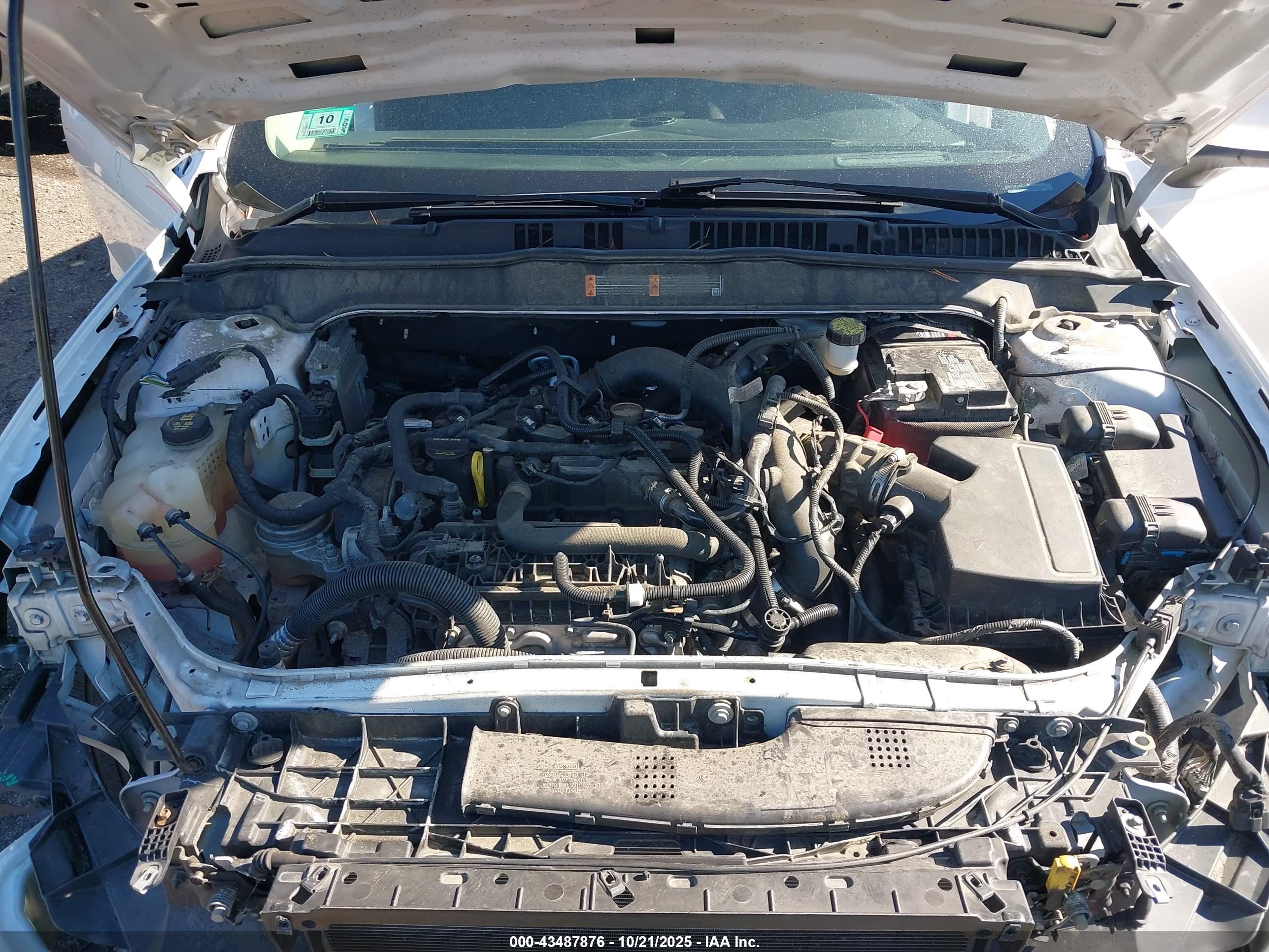 FORD FUSION image 10