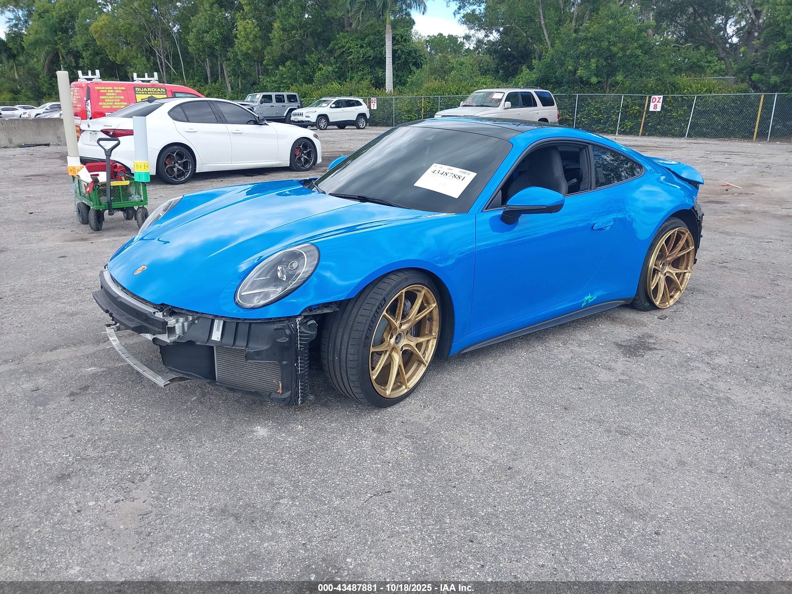 PORSCHE 911 image 2