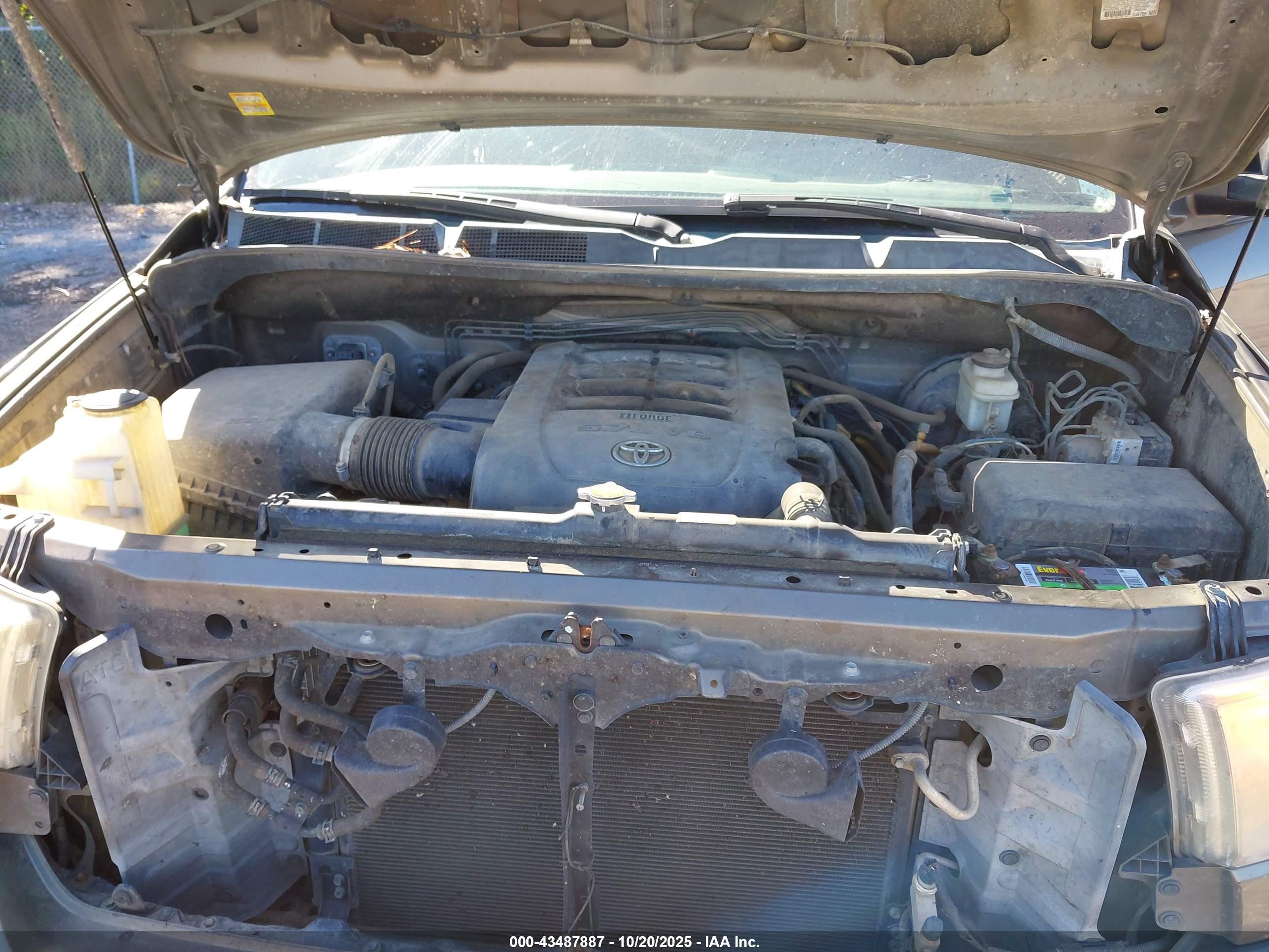 TOYOTA TUNDRA image 10