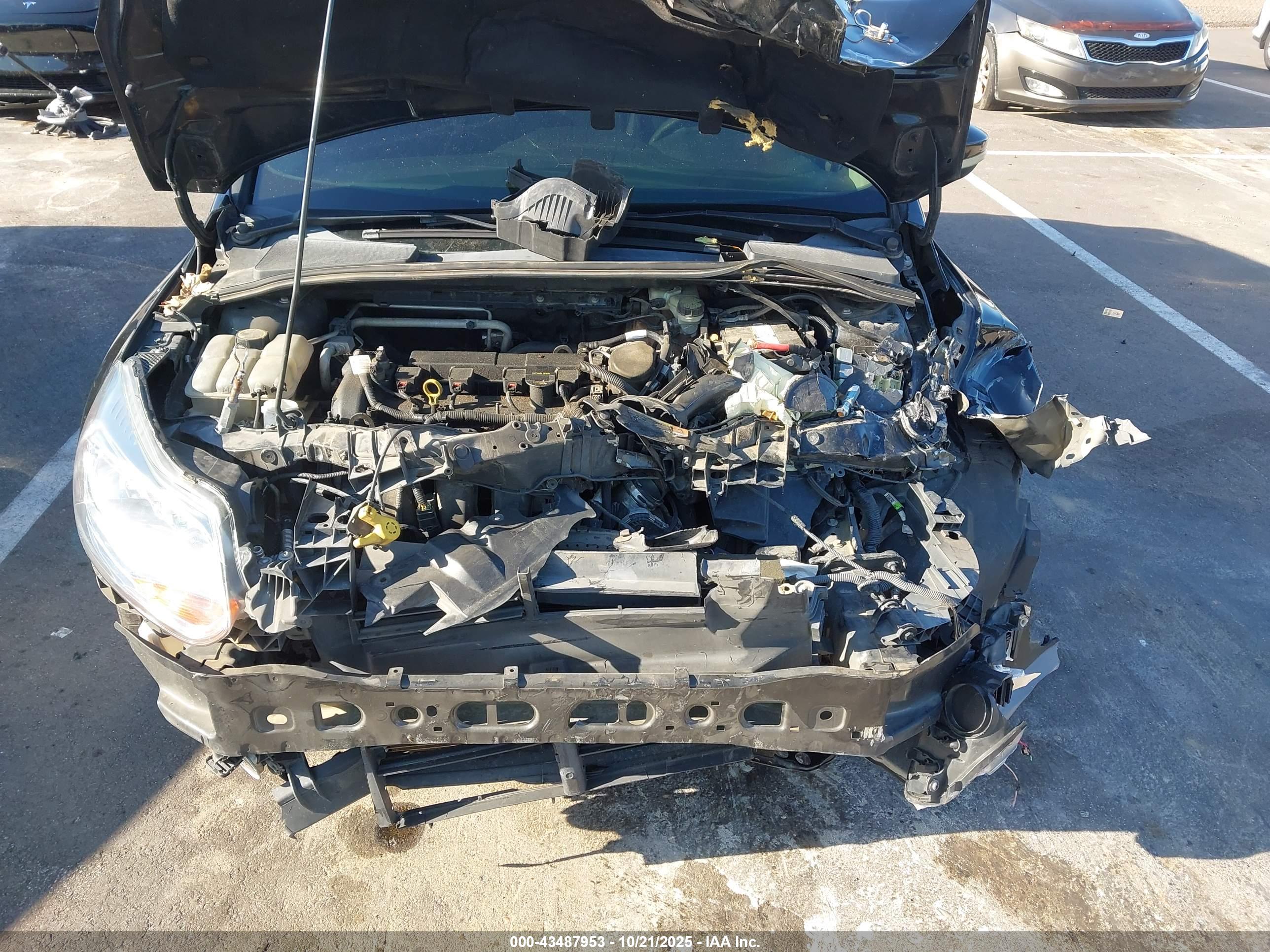 FORD FOCUS image 10