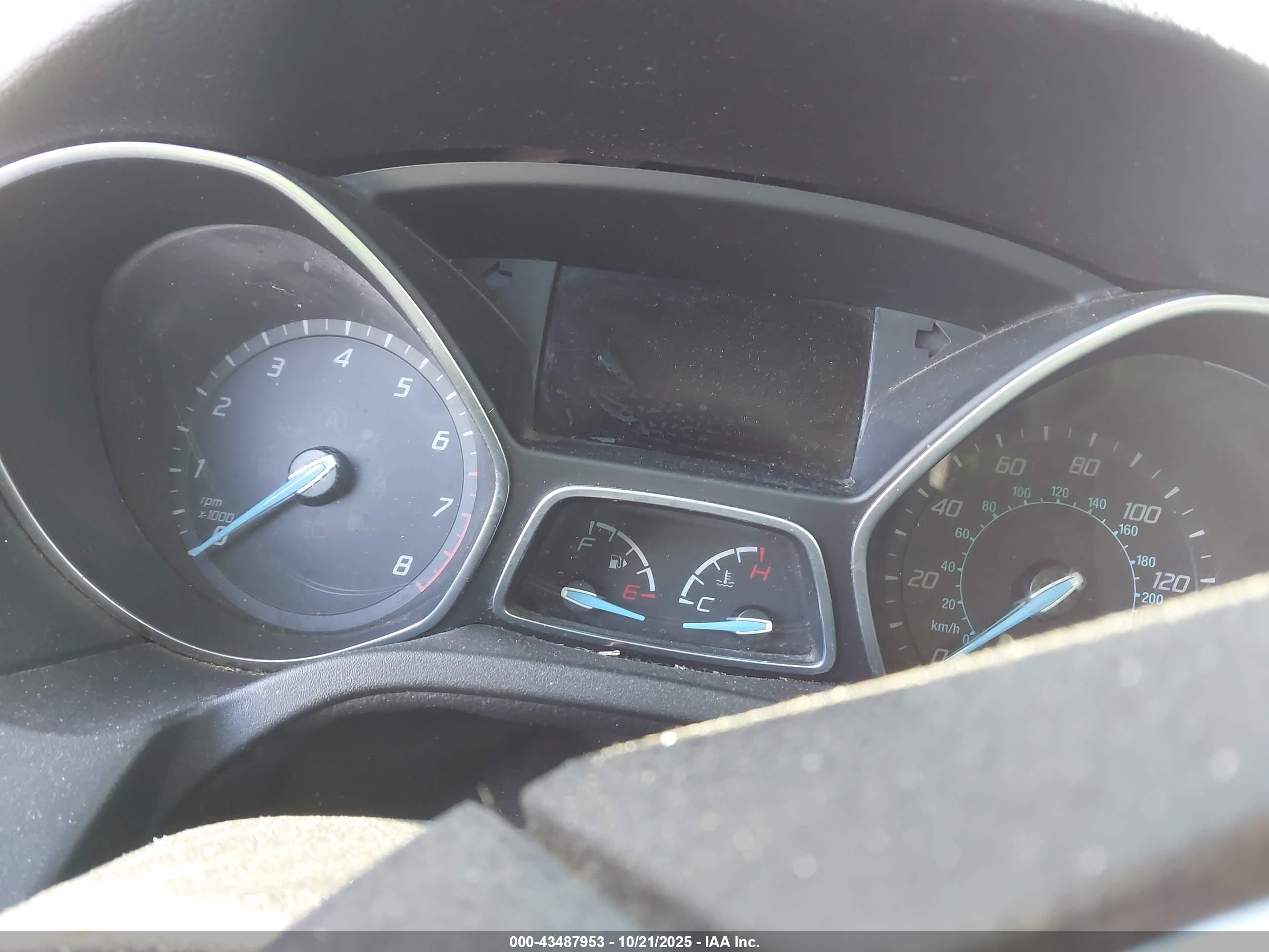 FORD FOCUS image 7