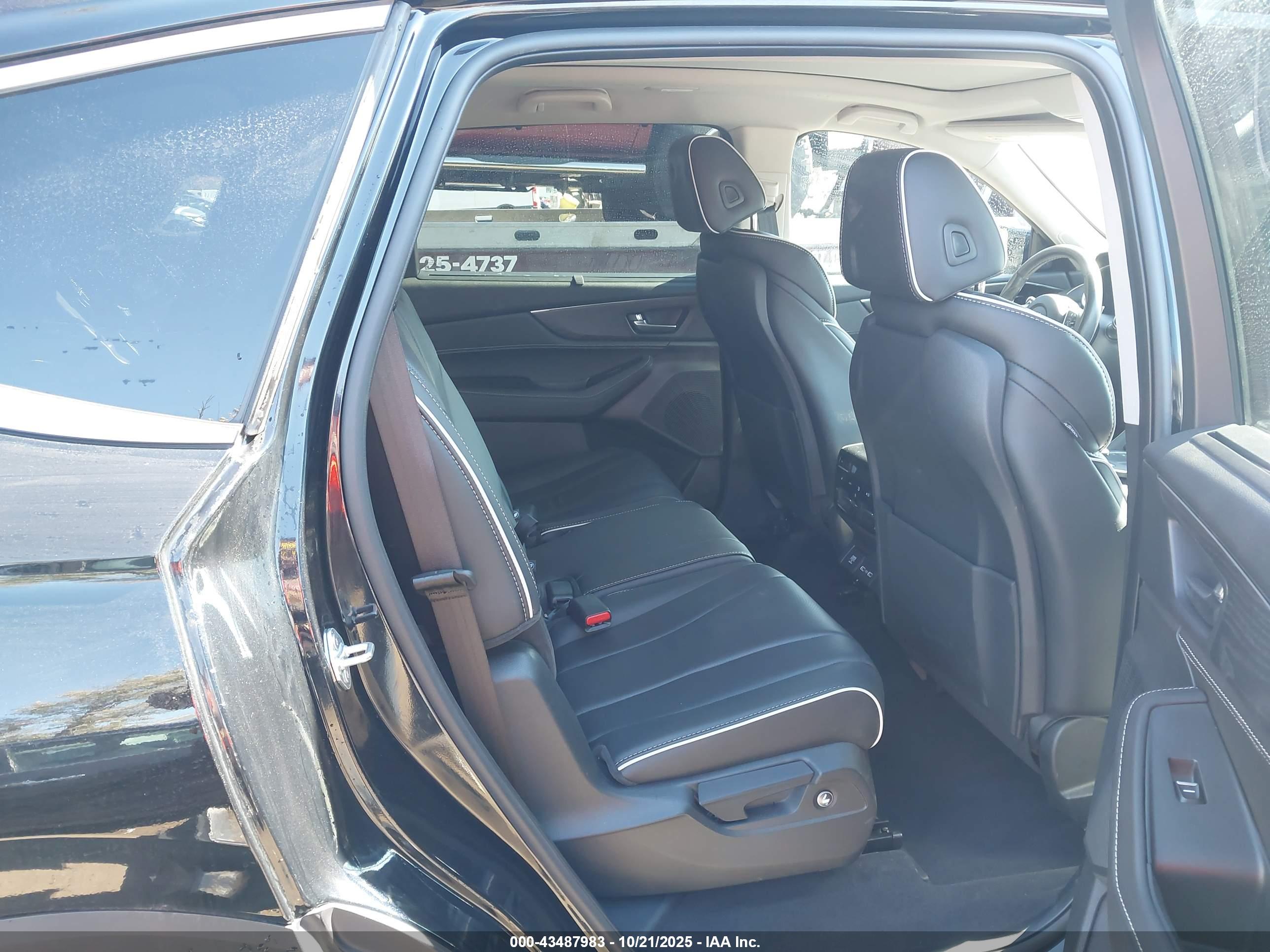 ACURA MDX image 8