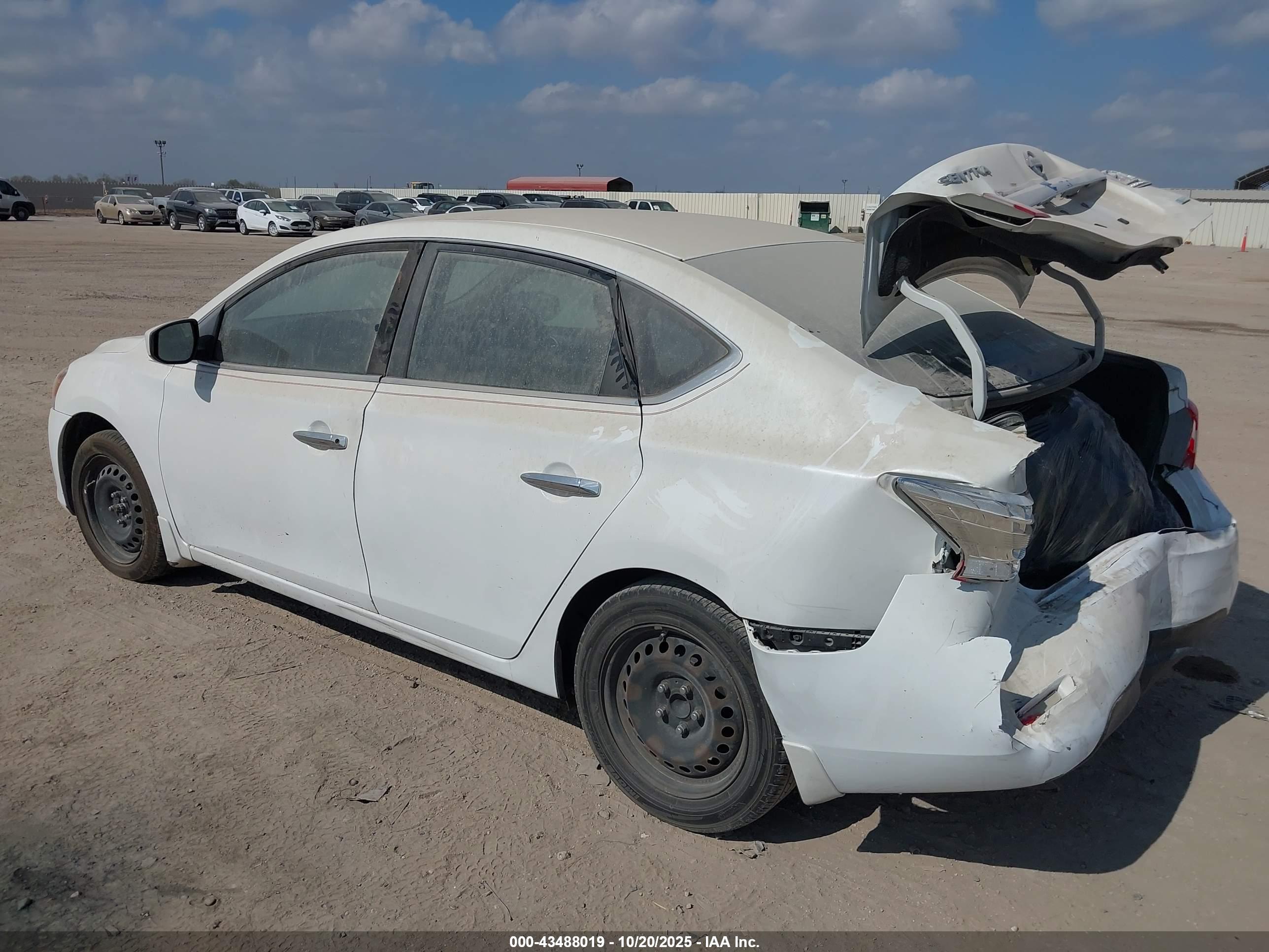 NISSAN SENTRA image 3