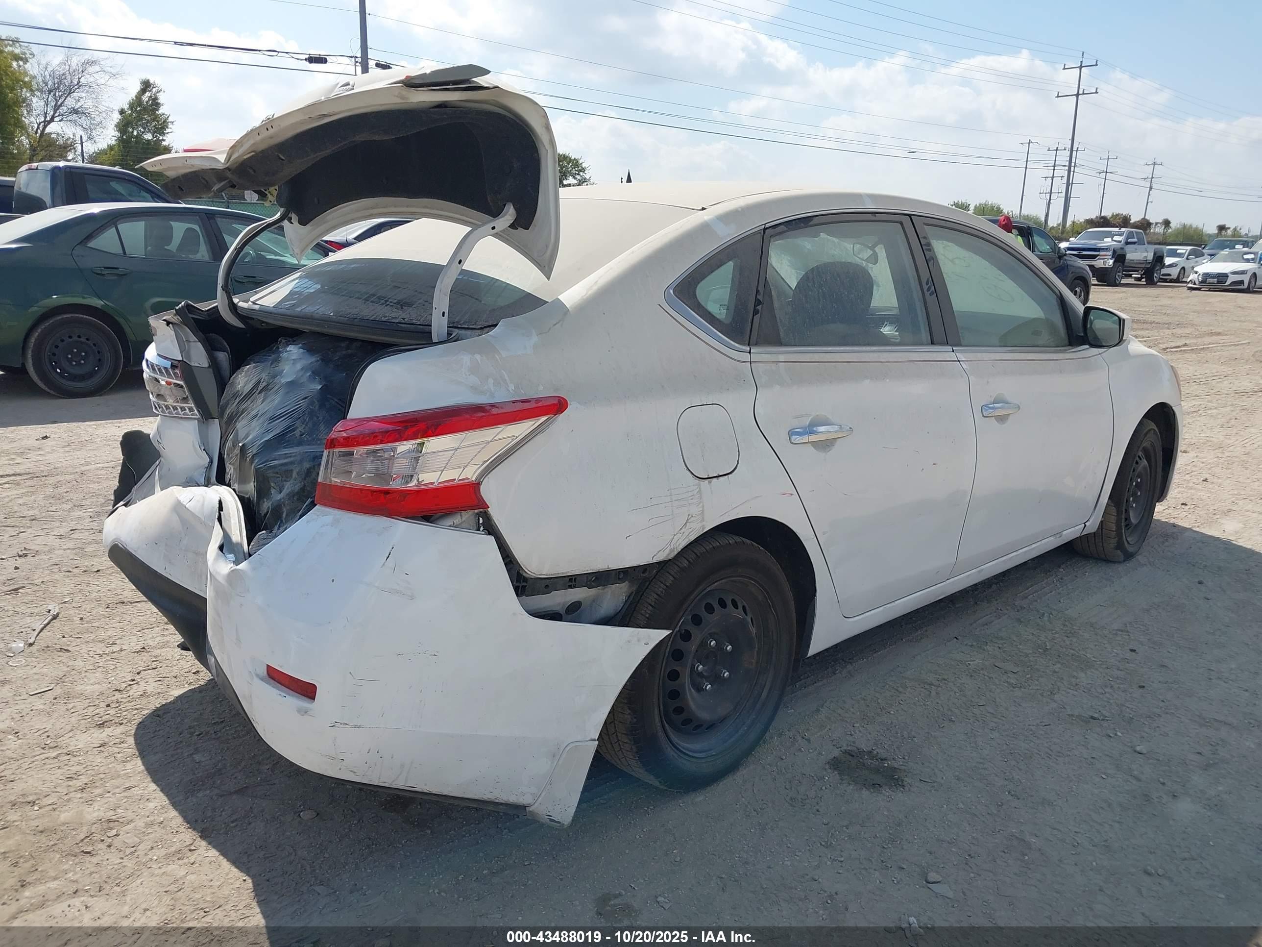 NISSAN SENTRA image 4