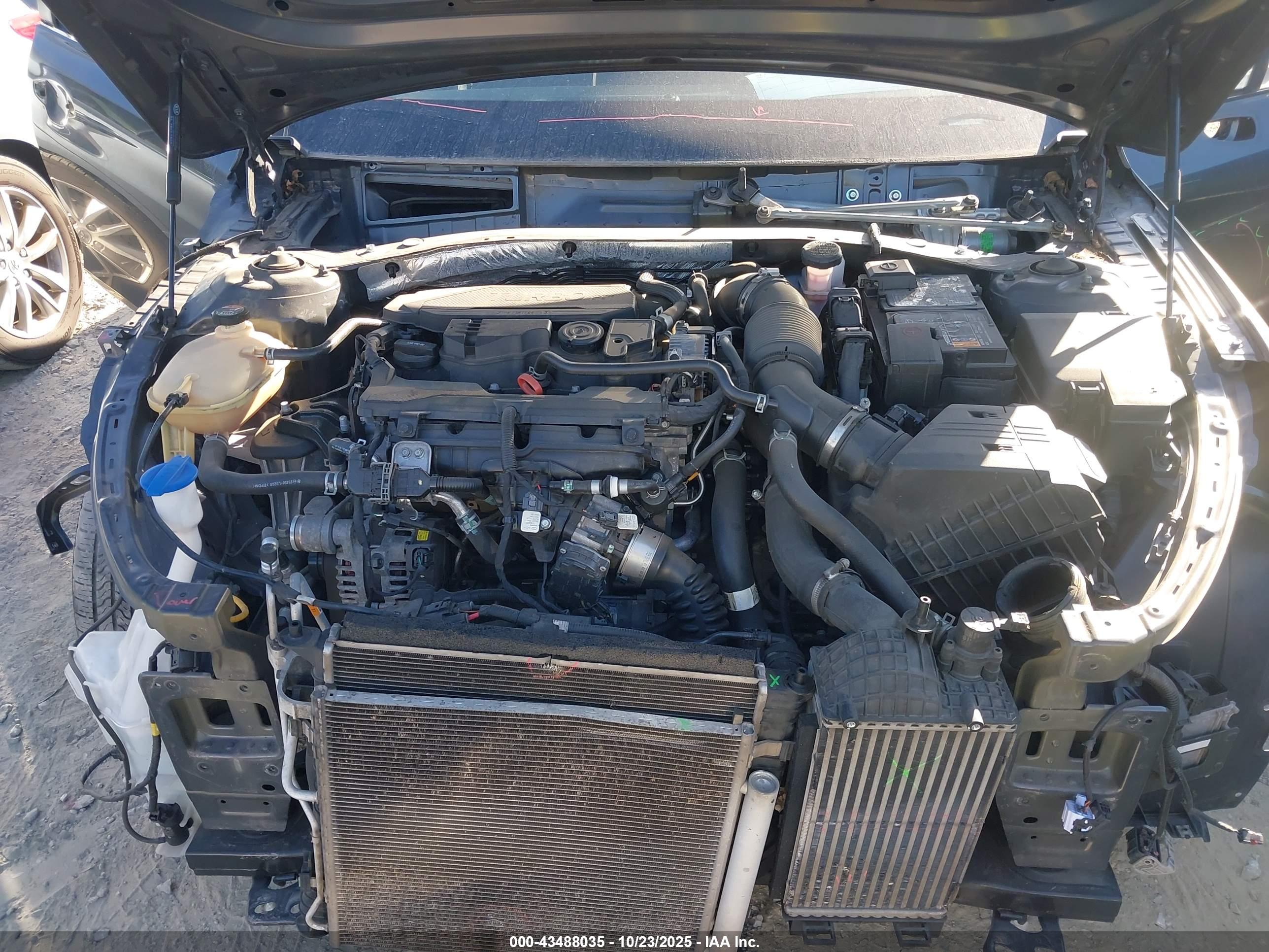 KIA K5 image 10