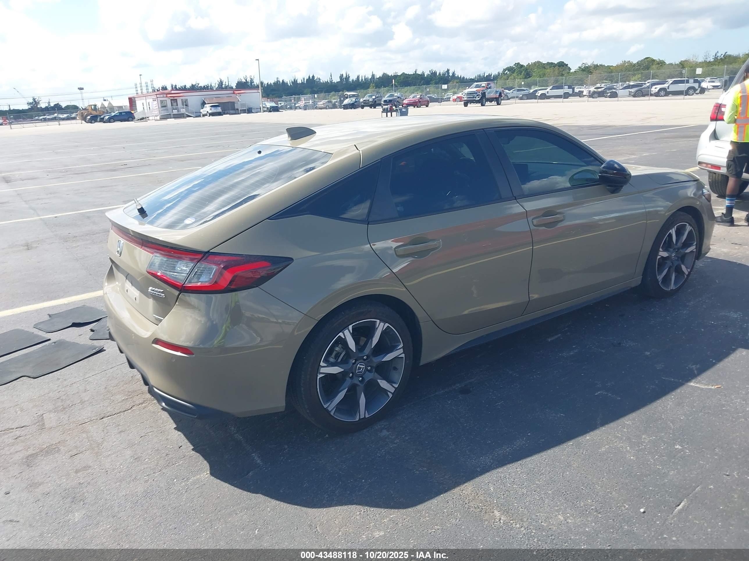 HONDA CIVIC image 4