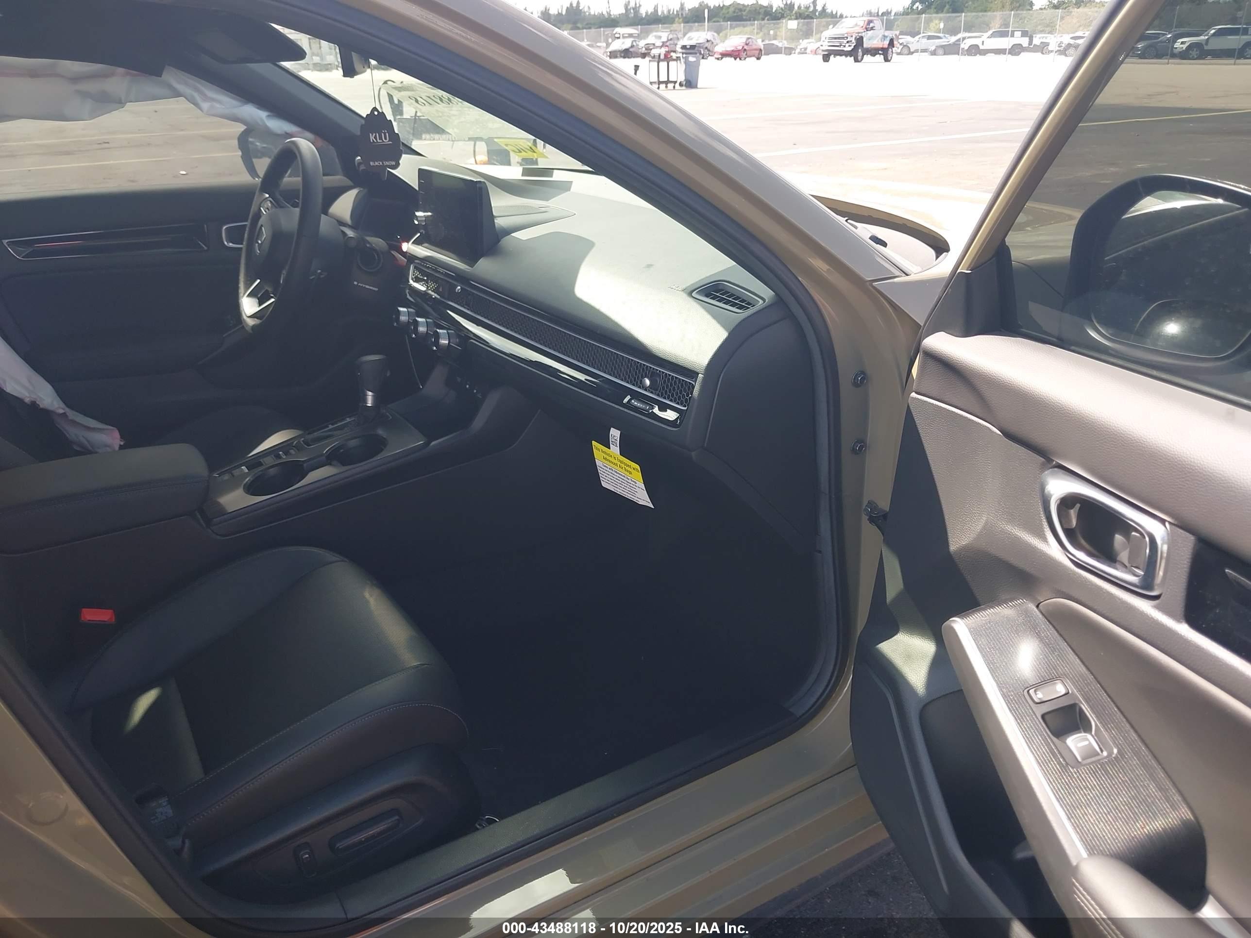 HONDA CIVIC image 5