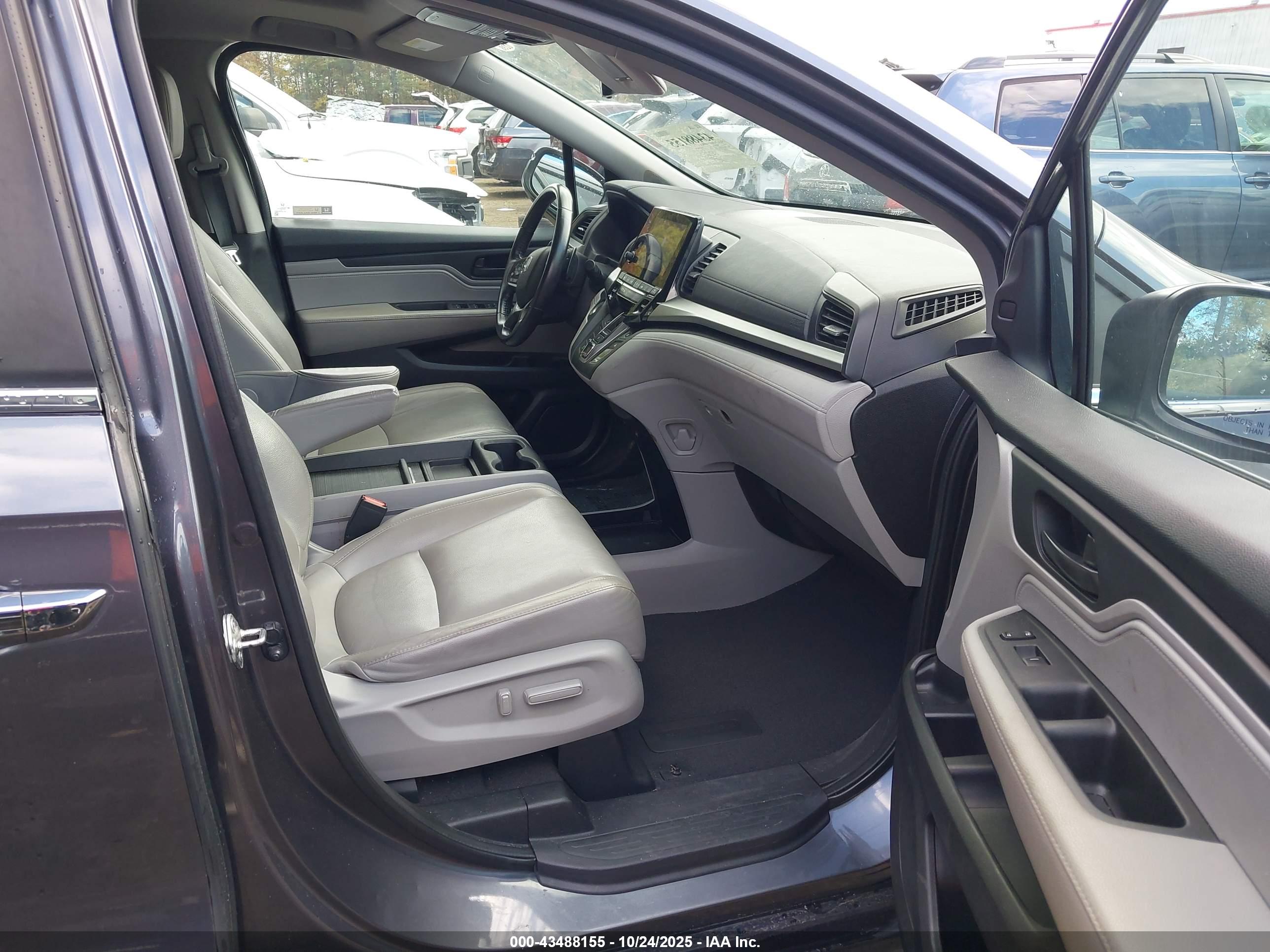 HONDA ODYSSEY image 5