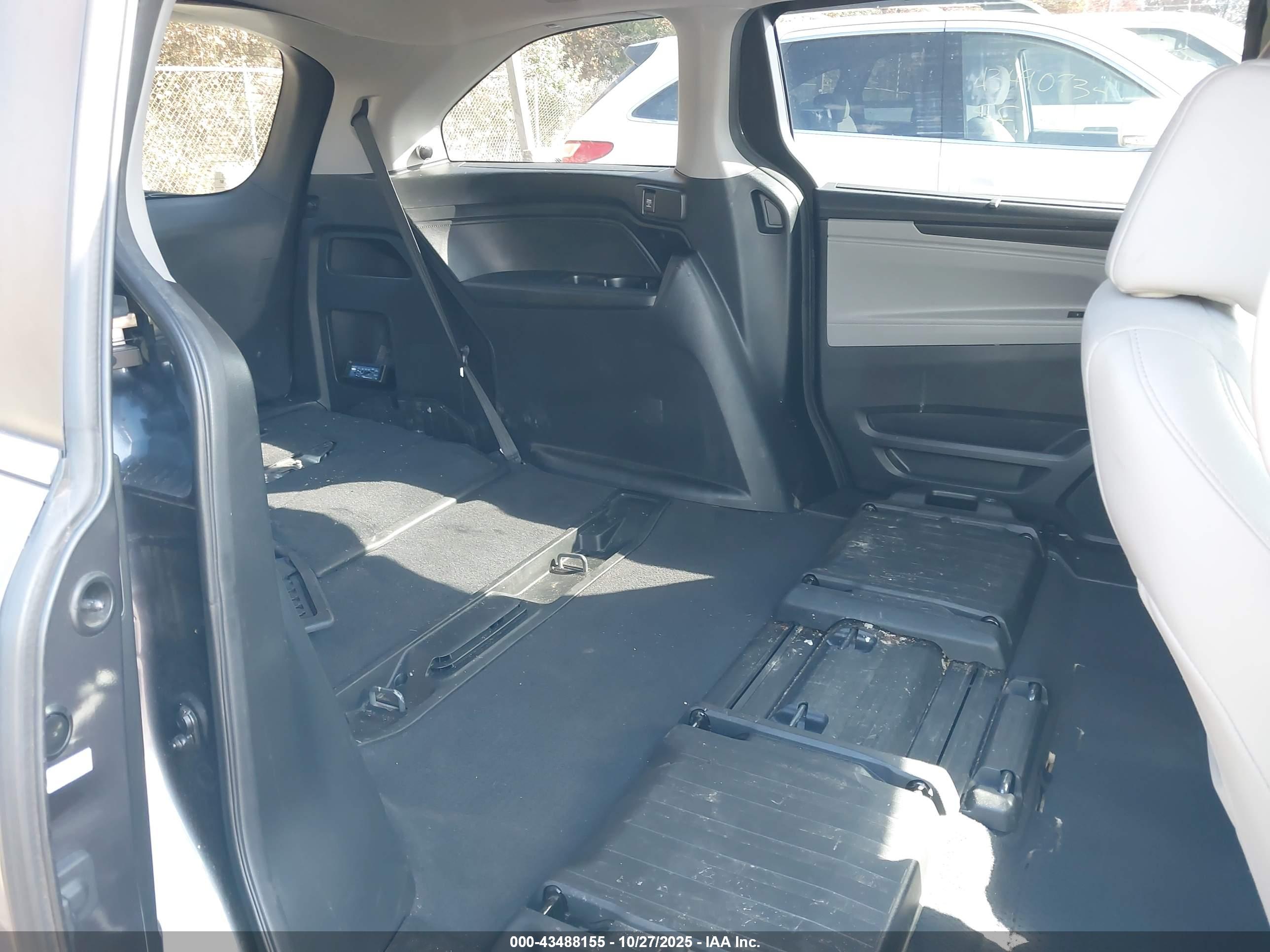 HONDA ODYSSEY image 8