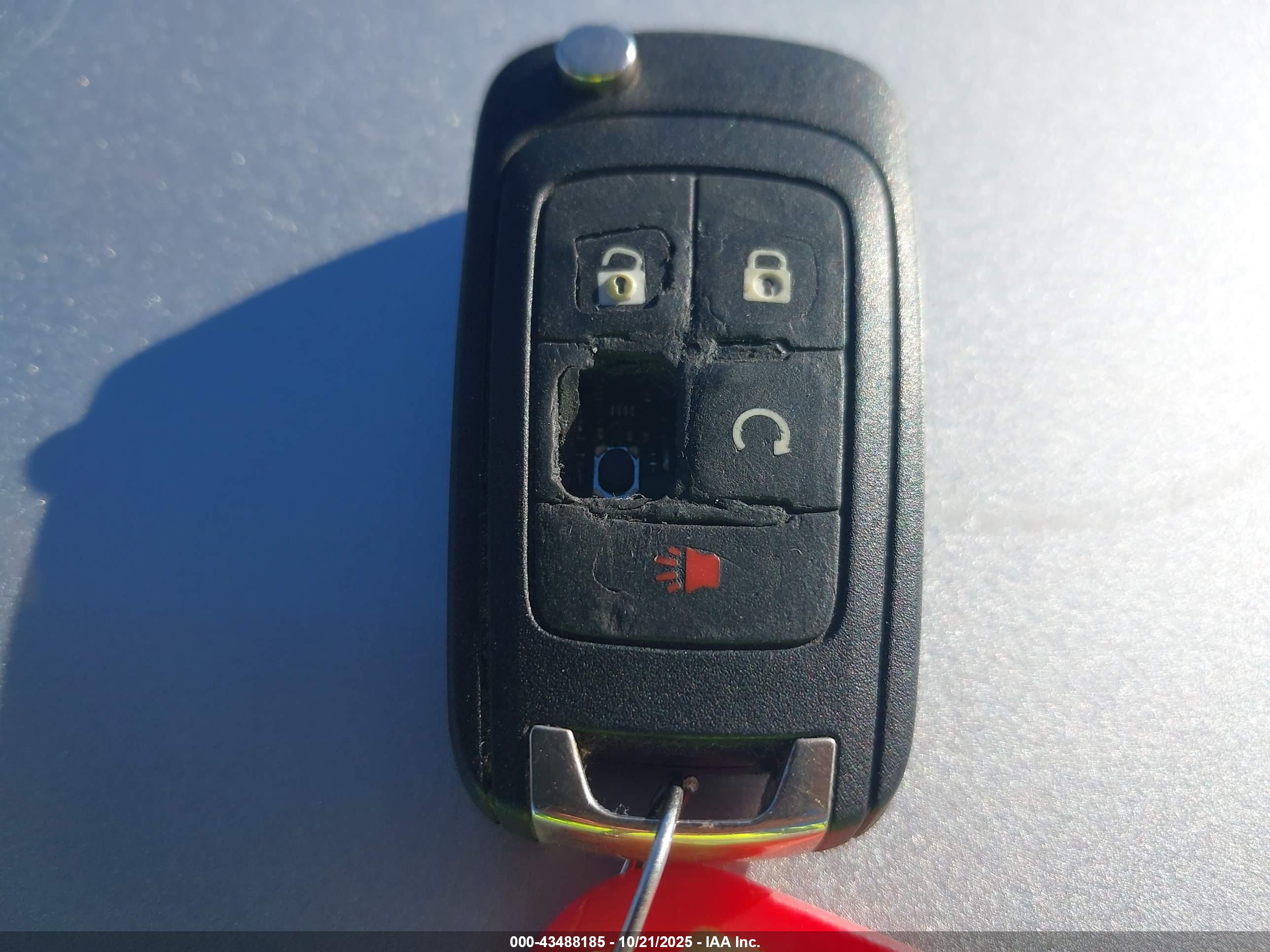 BUICK LACROSSE image 11